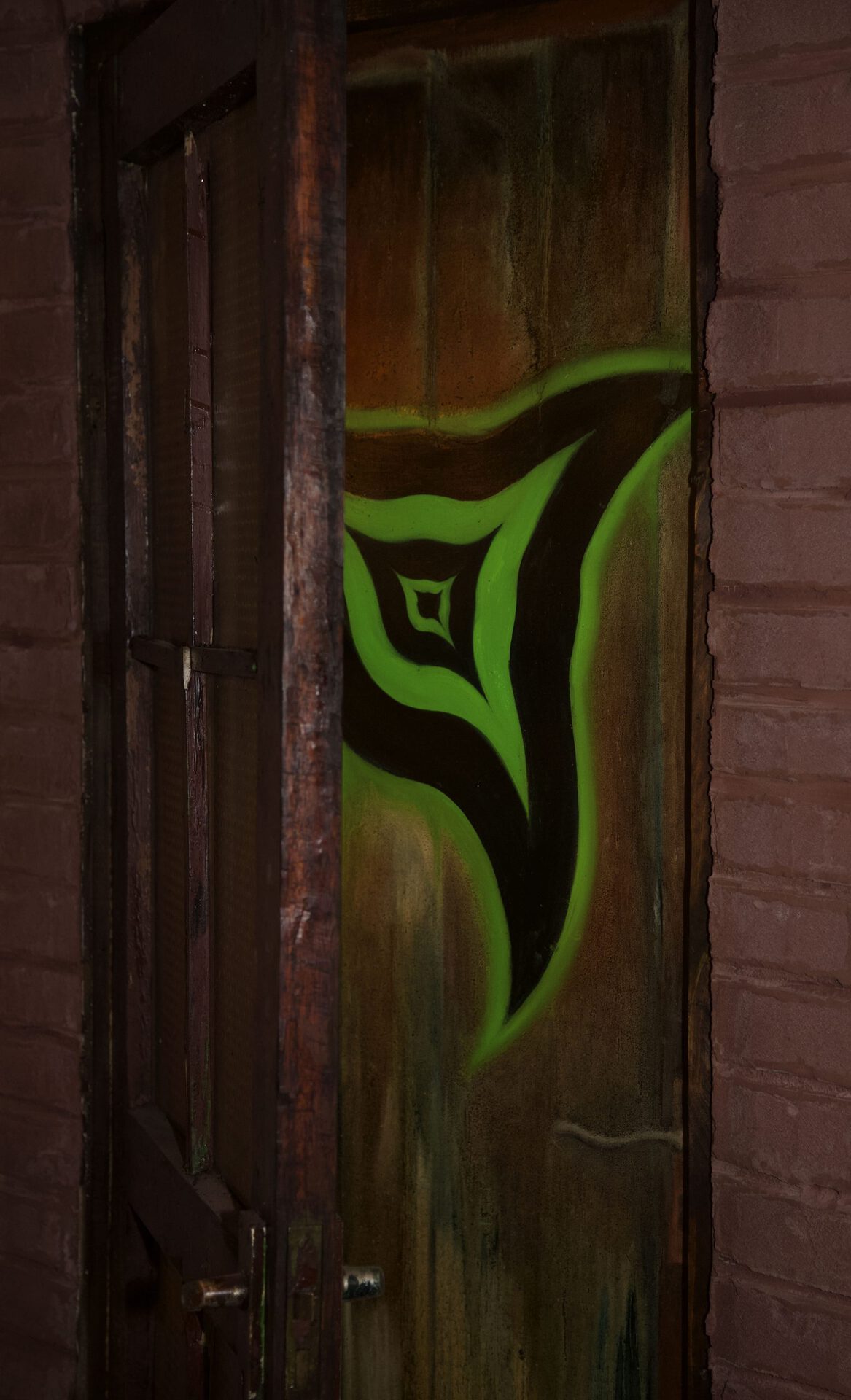 PGS - The Sole Row House Illuminated by the Street of Broken Lamps, 2021