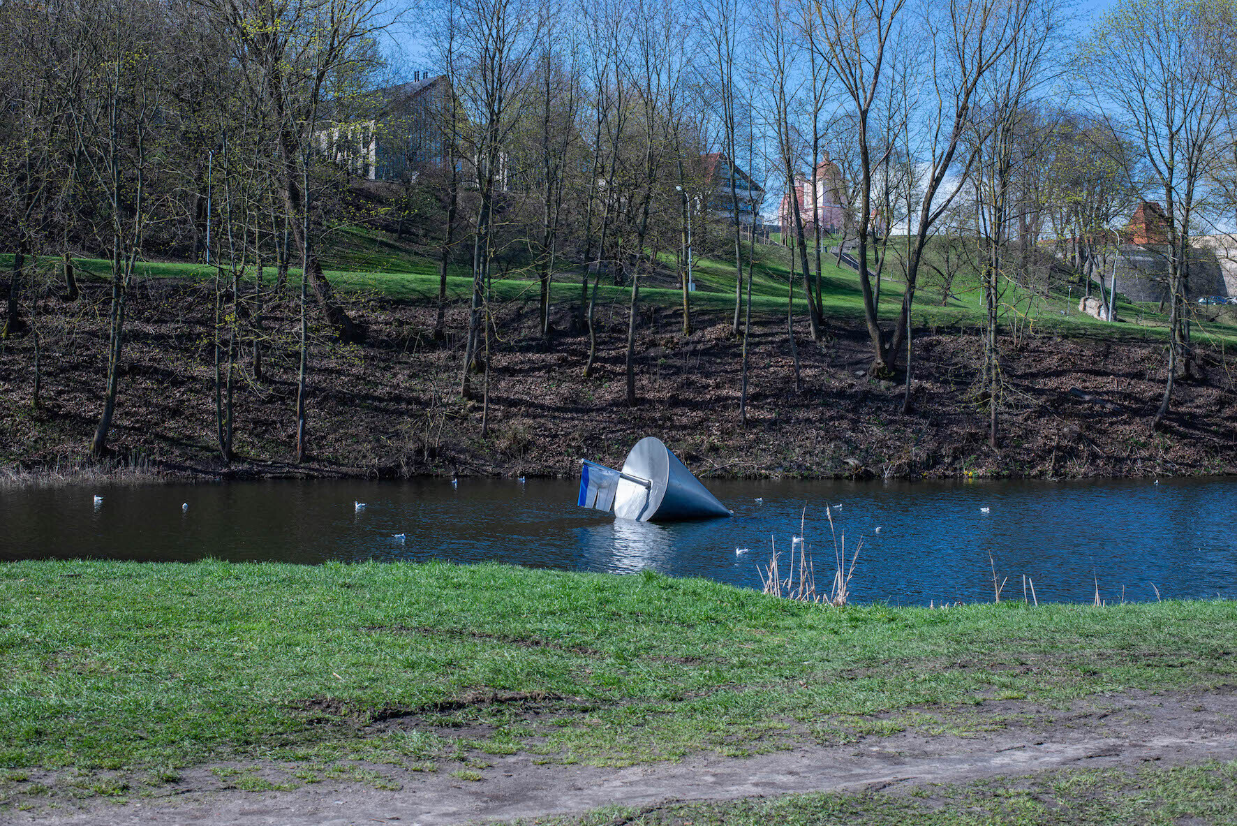 Mindaugas Navakas, Swimmer, II, 2015-2016, steel, PVC, 250 x 250 x 400 cm