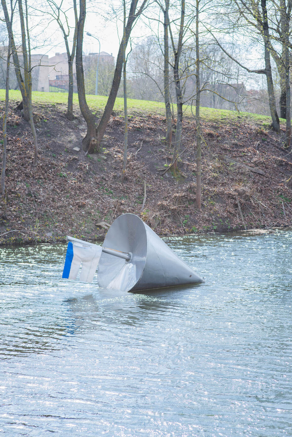 Mindaugas Navakas, Swimmer, II, 2015-2016, steel, PVC, 250 x 250 x 400 cm