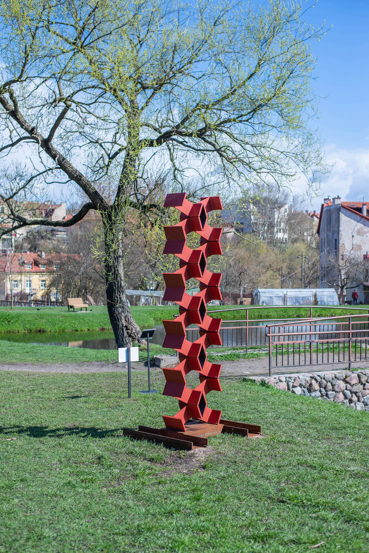 Rimantas Milkintas, Columna, 2020, steel beam, fastening elements, 240 x 100 x 100 cm