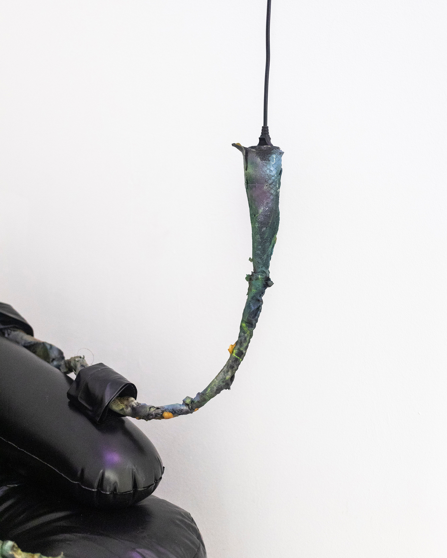 Lotte Meret, To Fear, Hope and Desire Again, 2020, Video- & spatial installation, 14:38 min, 2K (detail)