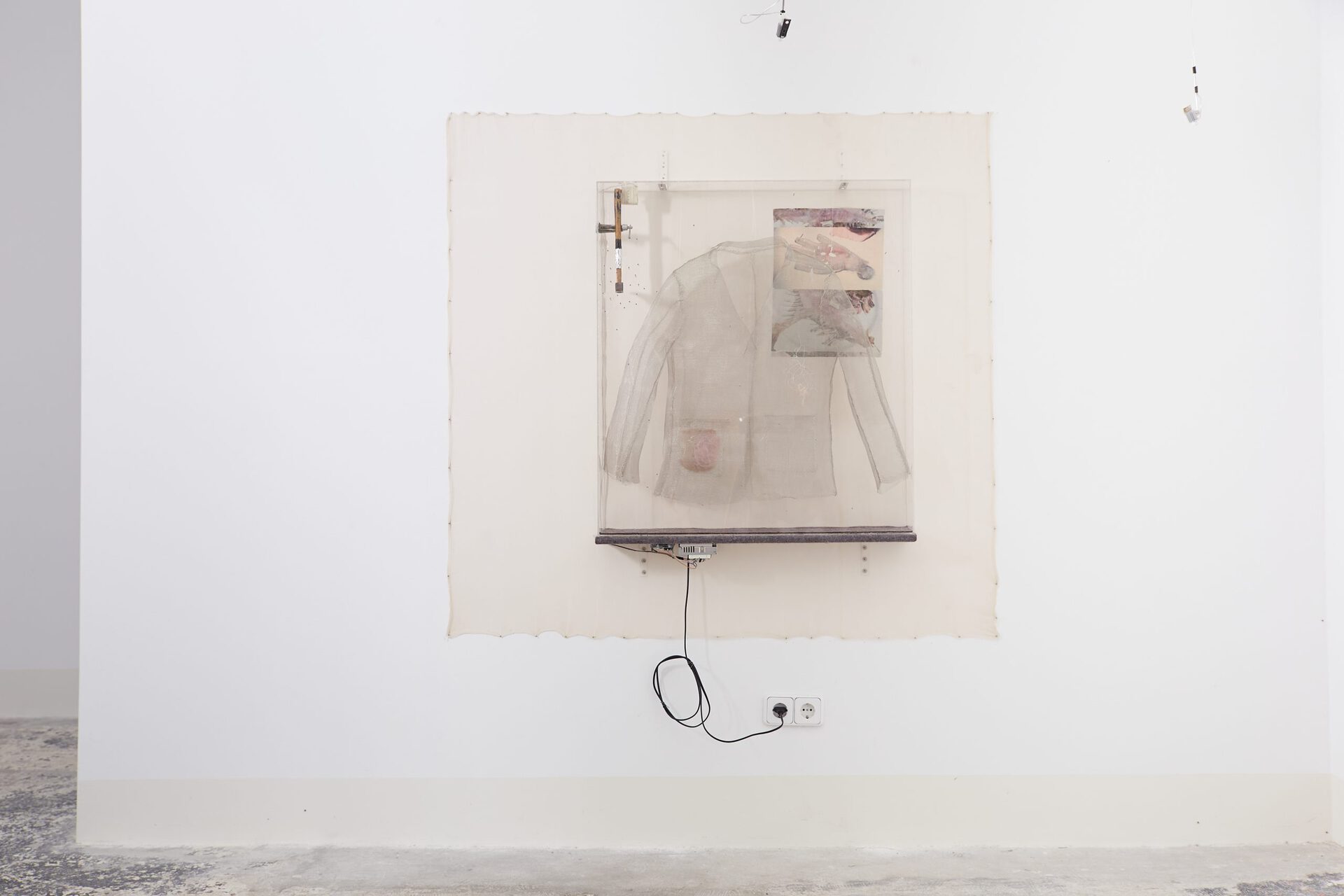Julia Creuheras, 'Sueño Atrapado', 2021, metal mesh, hammer, nails, chip, motor, plexiglass and print on silk, 139 x 145 x 15 cm