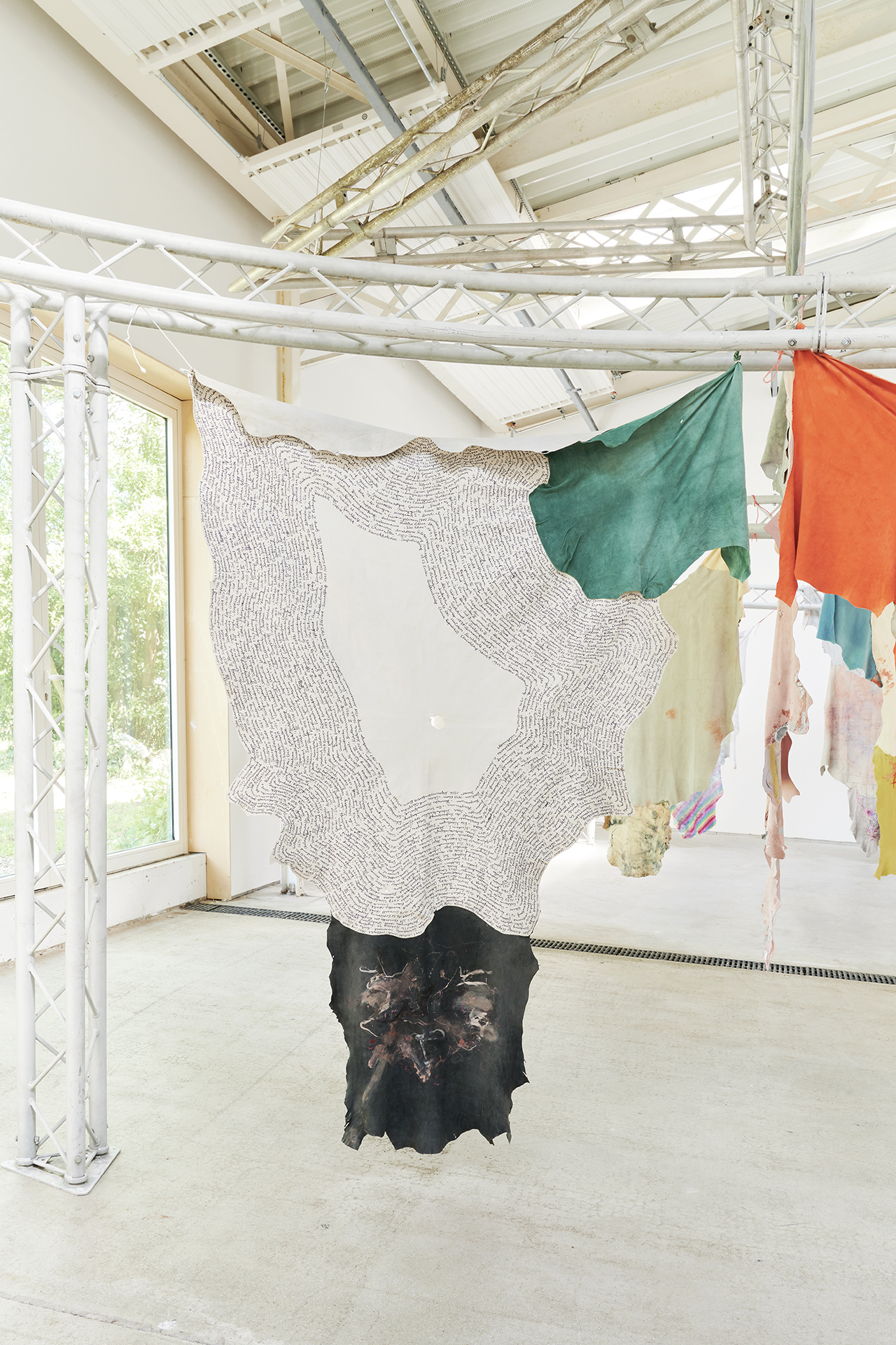 My Appropriation of Her Holy Hollowness (Installation view), Raphaela Vogel. Le Confort Moderne, June 2021. Photo : Pierre Antoine.