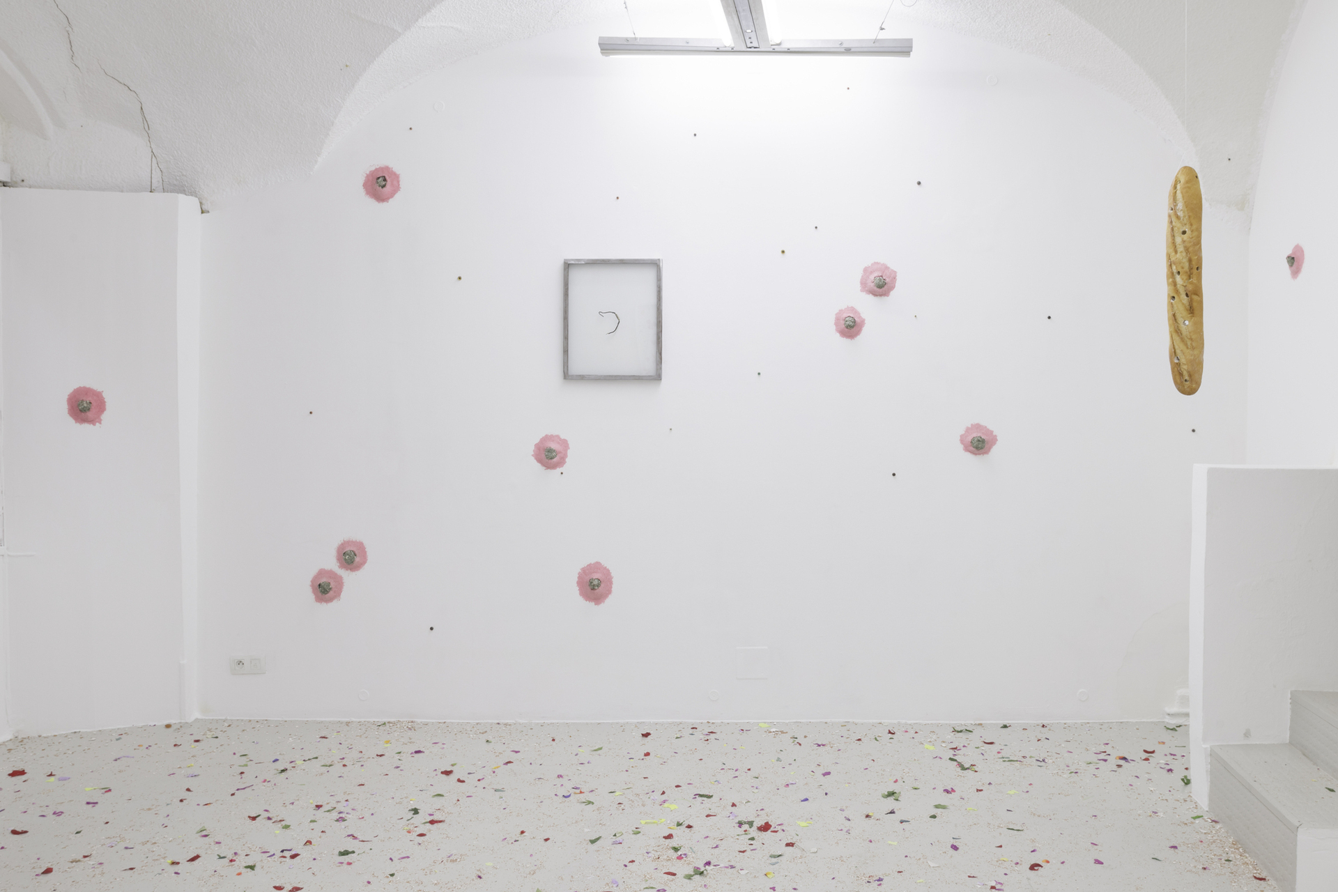 Michel Blazy and Enzo Mianes, Eyes and Beets Irruption, 2021, flour, beets, red Oral-B, toothpicks, teddy bear eyes, variable dimensions. Courtesy of In extenso. Picture: Ludovic Combe