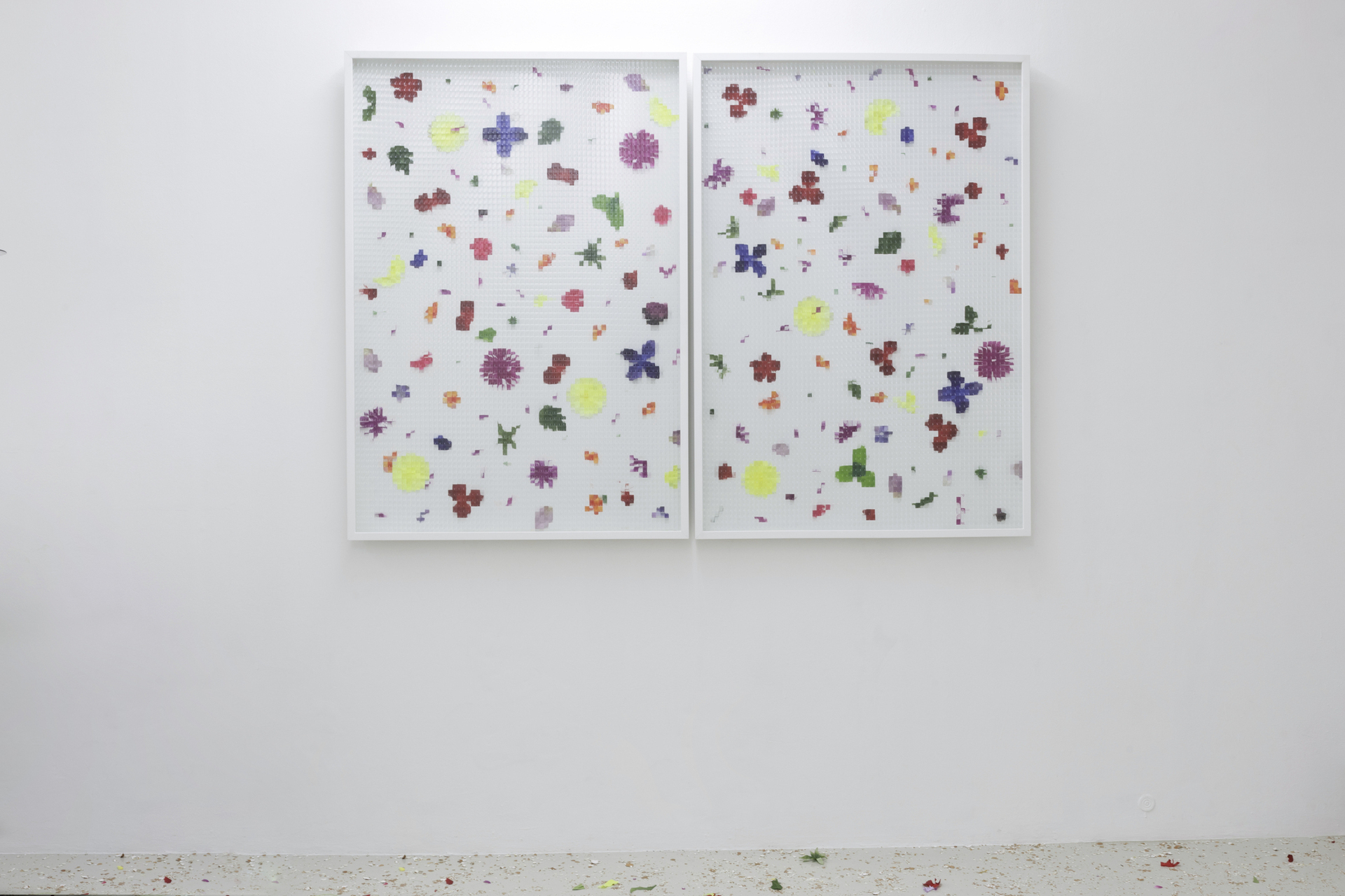 Enzo Mianes, Picture element of death, 2021, cemetery flowers, Listral 130 glass, wood, 130x90 cm. Courtesy of In extenso. Picture: Ludovic Combe