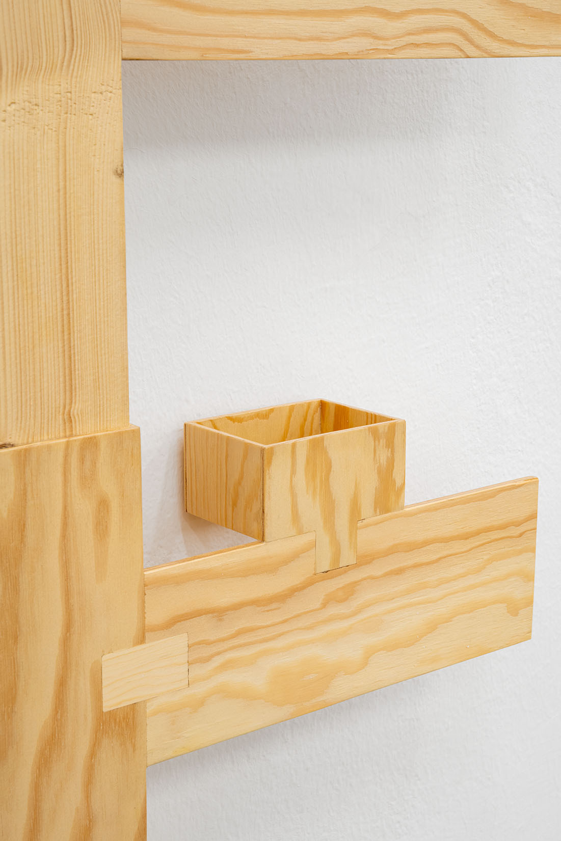 OVIDIU ANTON DETAIL CS 3-22-19, 2021 wood, glued, glazed, oiled 54 x 138 cm Courtesy Christine König Galerie, Vienna and the artist Photo: Simon Veres