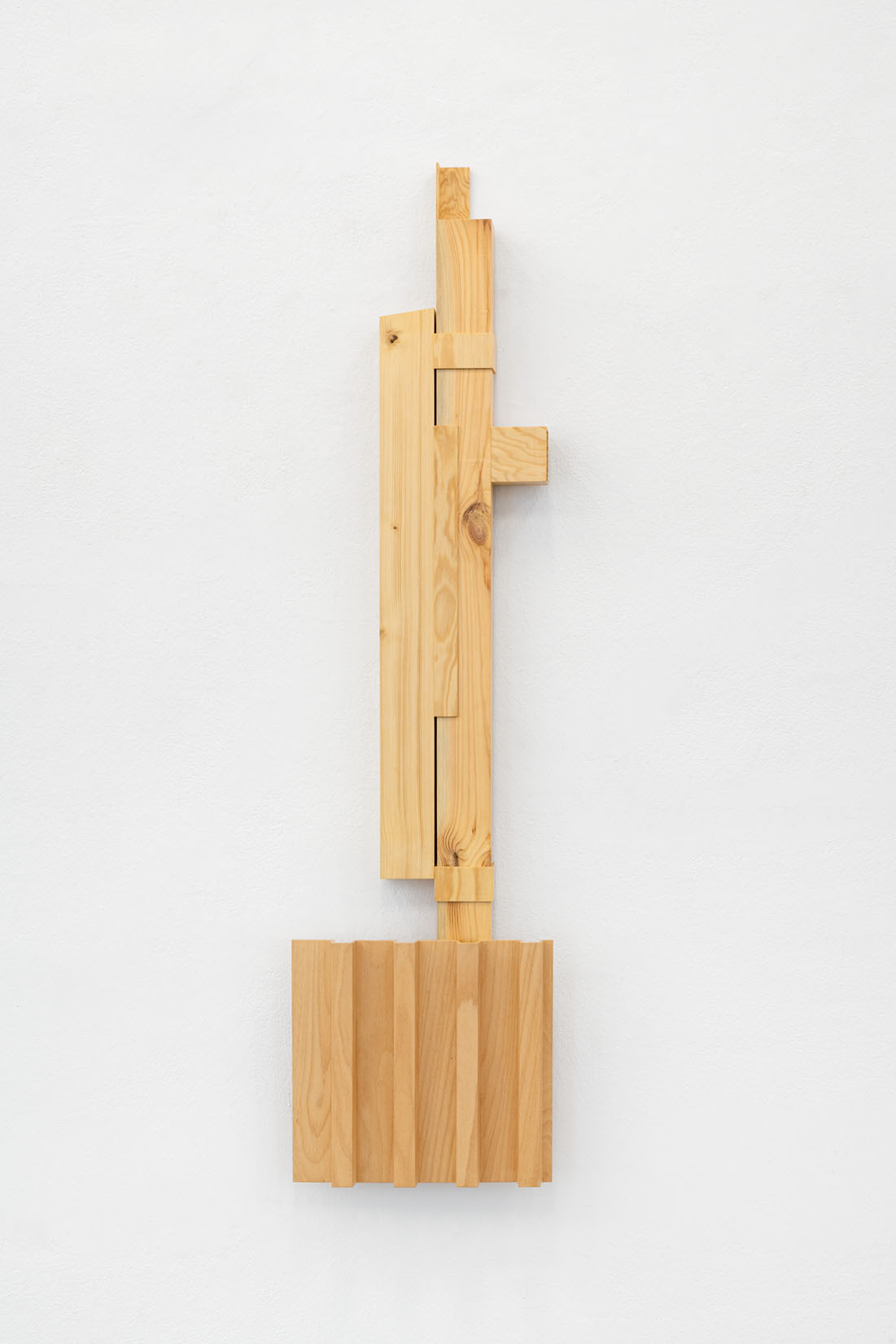 OVIDIU ANTON CS 1-3-19, 2021 wood, glued, glazed, oiled 42 x 168 cm Courtesy Christine König Galerie, Vienna and the artist Photo: Simon Veres