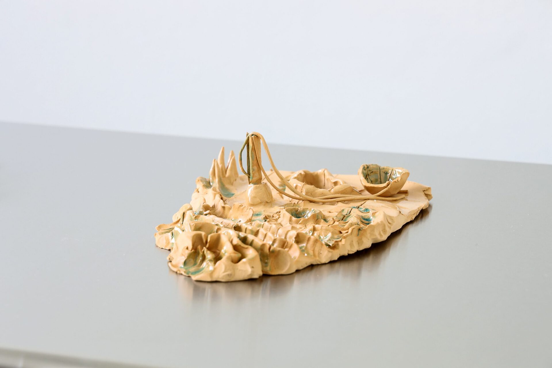 Anna Bochkova, space number 10, 2021, glazed ceramics, 26x16x7 cm