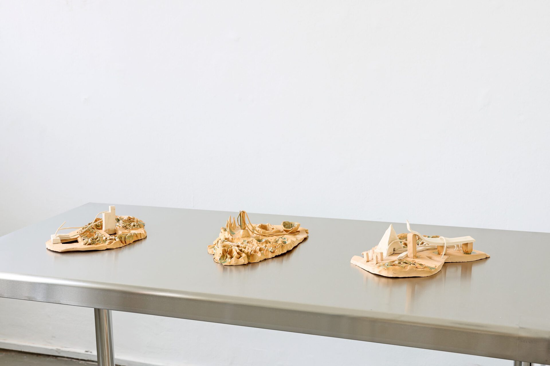 Anna Bochkova, labor table 3, 2021, detailed view, stainless steel, glazed ceramics, cardboard, tape , 85x120x60
