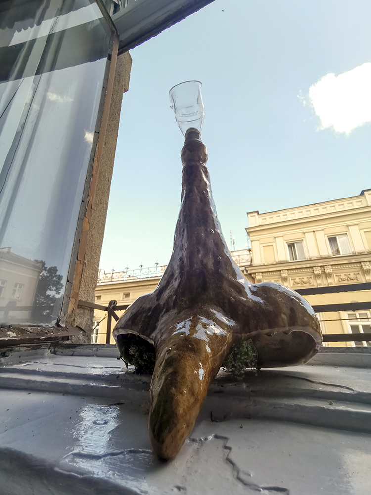 Kamil I, "Spell woven from air", 2020 (inhaler, removable top tap)