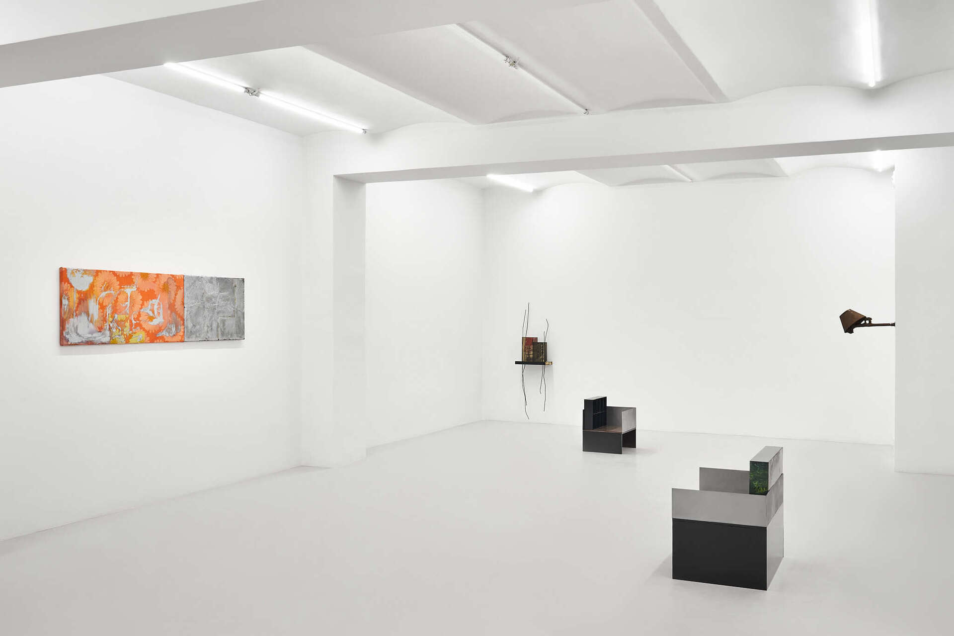 Ania Bak,Things That Come in Waves, 2021, Variable dimensions
