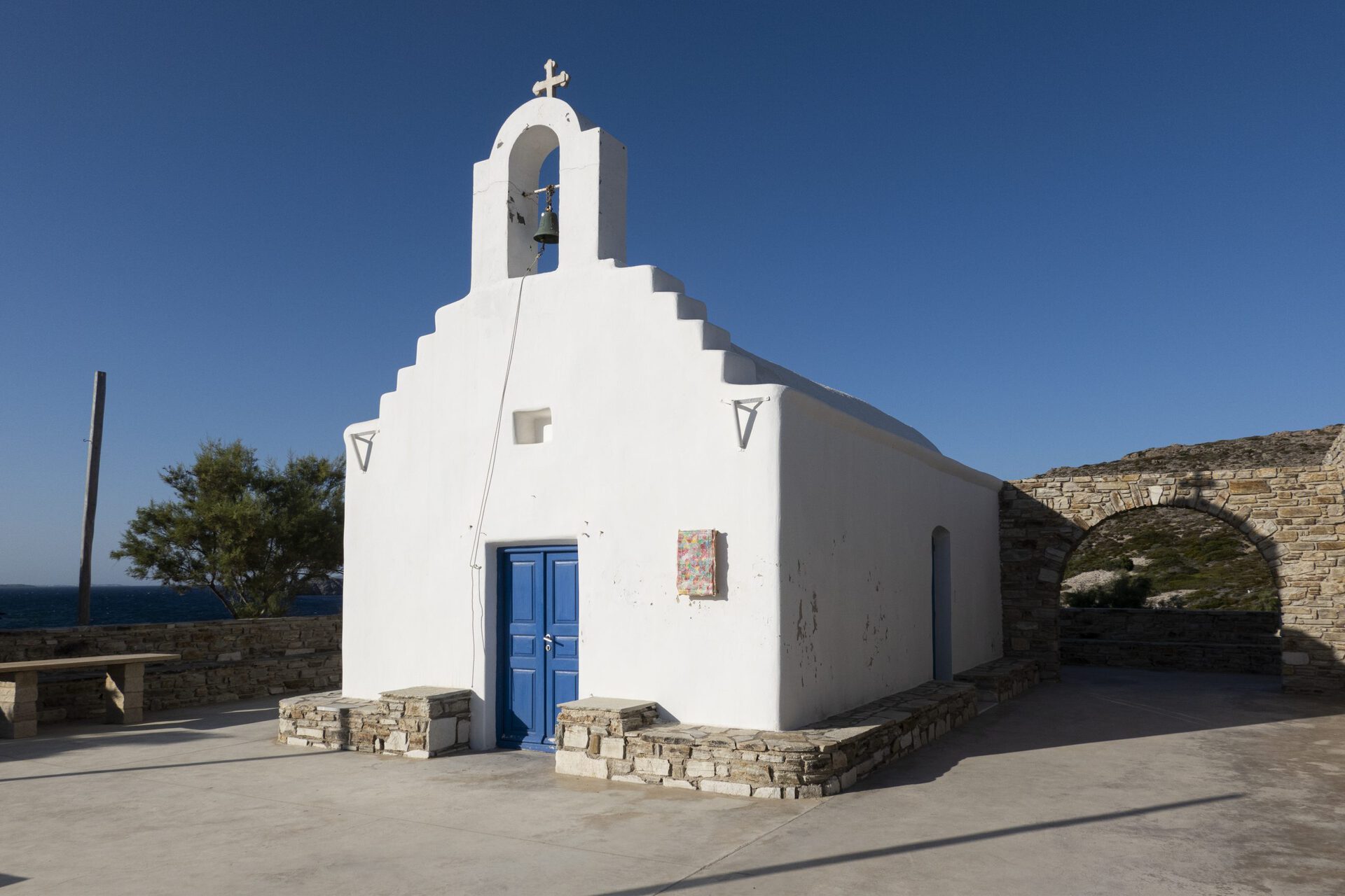 Ishai Shapira Kalter, "Foromaneri Church", 2021. Installation view Oil painting on canvas, glued, stretched, and tied with nylon string to a vegetable / fruit wooden crate, signed with blue pen. 50 x 29 x 9.5 cm