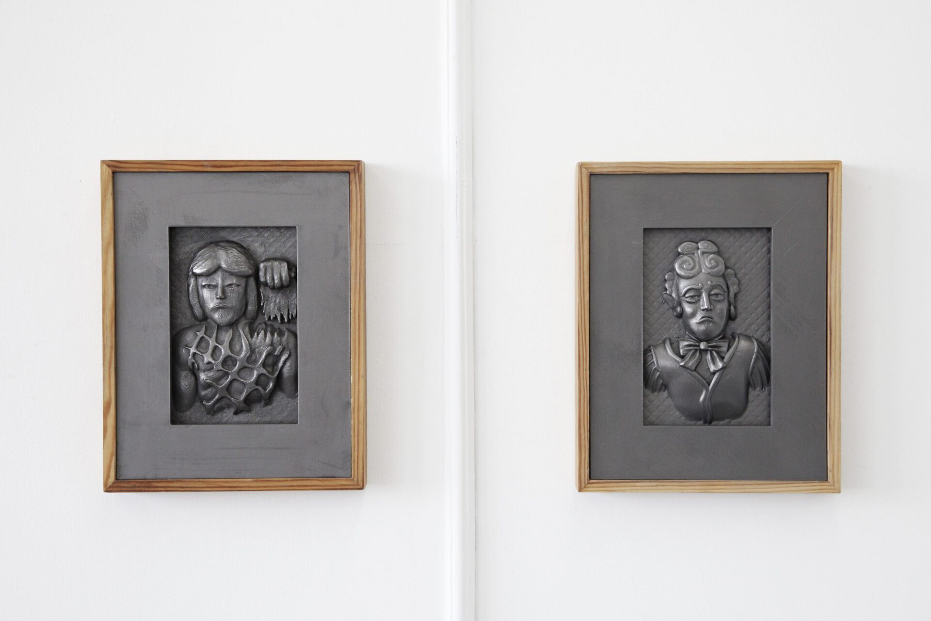 Wieland Schoenfelder, Portraits, 2021, metal coated 3d print, woodframe, 22cm x 17cm x 3cm