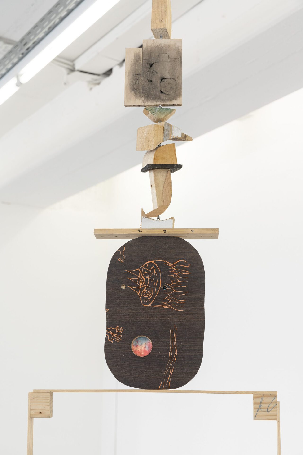 Roy Mordechay - Strom #2 (detail), 2021, wood and metal ring screws, height 340 cm