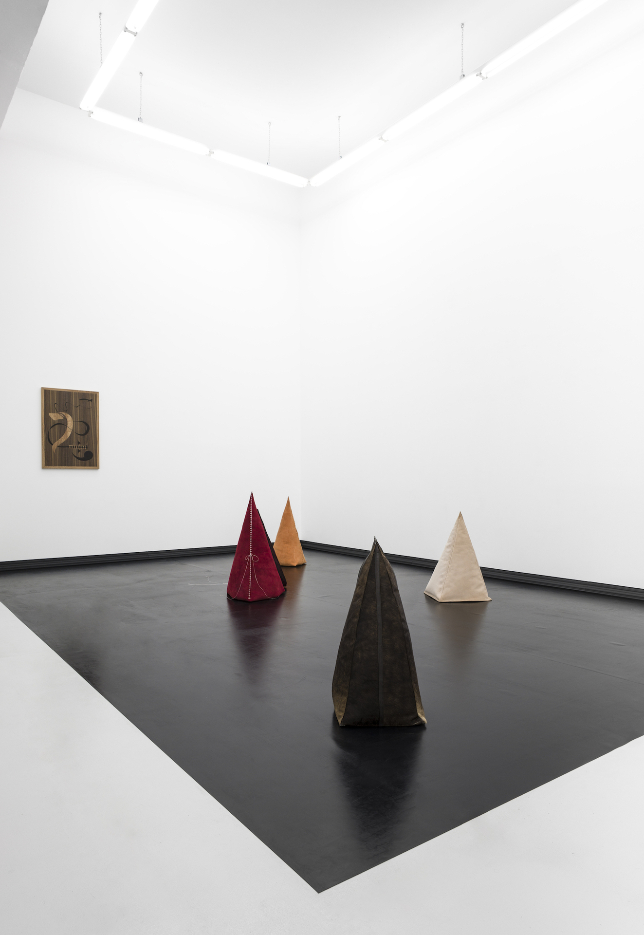 Eliza Ballesteros, SHABRACK, exhibition view, fiebach, minninger, 2021