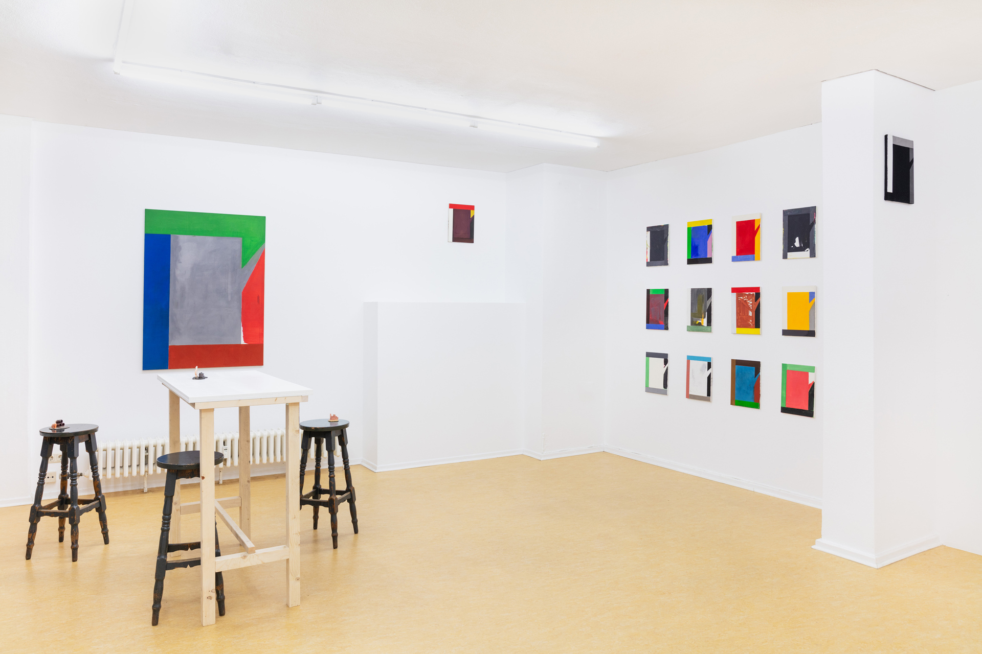 Exhibition view "Backyard Comedy"