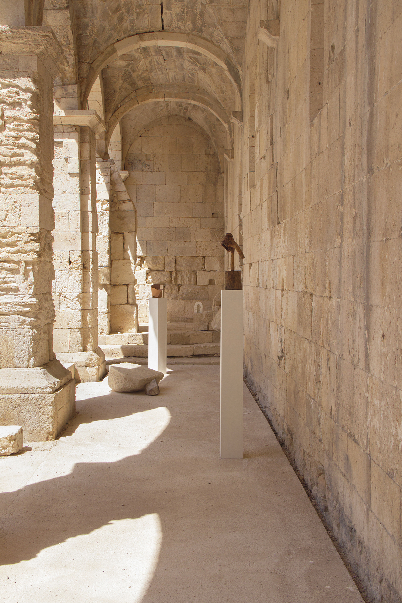 6 Montecristo Project - La Costante Resistenziale, Ruins of San Nicola di Silanis, installation view