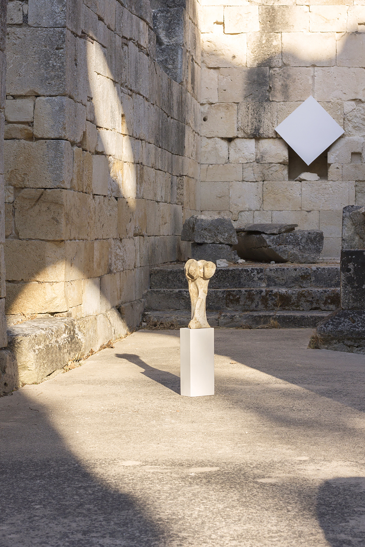 7 Montecristo Project - La Costante Resistenziale, Ruins of San Nicola di Silanis, installation view