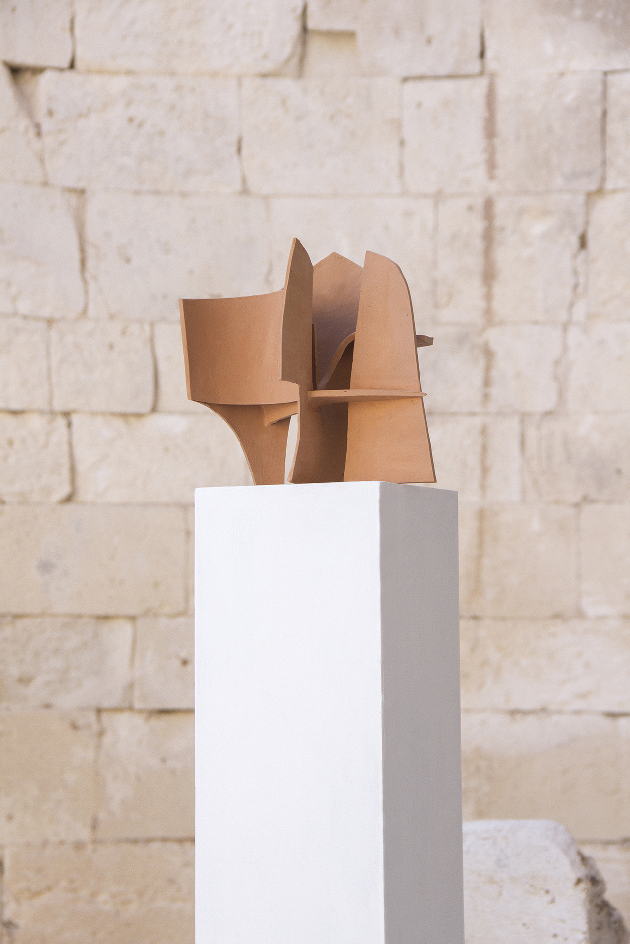 Montecristo Project, Head-space model, ceramic, 30 x 25 x 25 cm, 2021 2