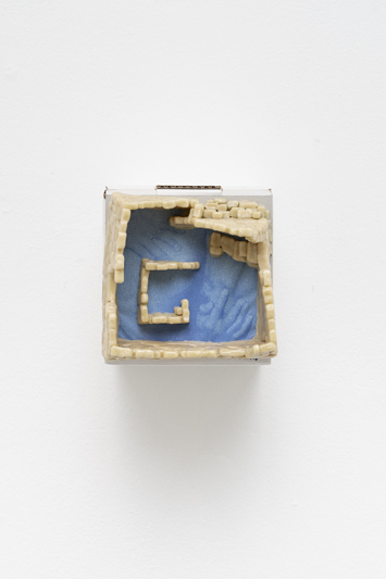 Alex Turgeon, Basement, 2021, Bread clay and paper on Canada Post shipping box. Image courtesy of the artist and Ashley Berlin. Photo: Ben Marvin