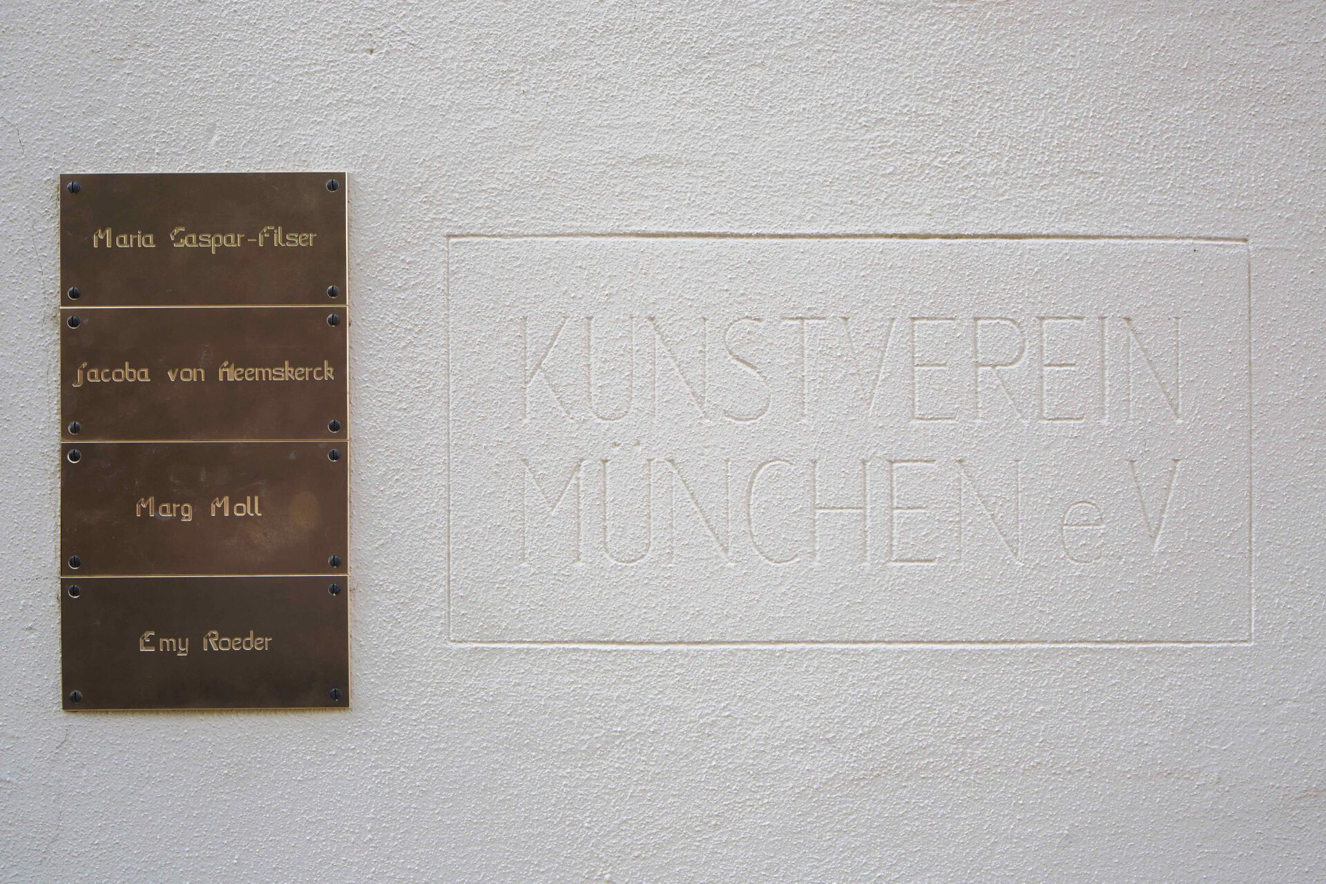 Installation view: Bea Schlingelhoff, "Vier Künstlerinnen der „Entarteten Kunst“ Ausstellung in München," 2021. Courtesy the artist and Kunstverein München e.V.; photo: Constanza Meléndez