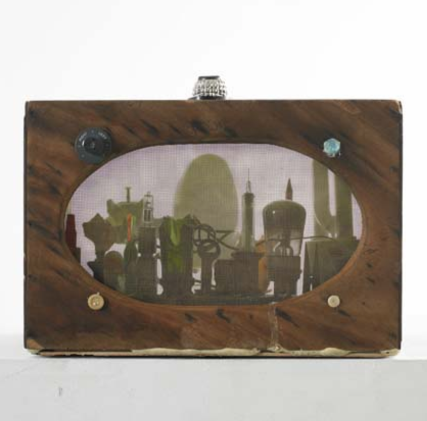 JIMMIE DURHAM Untitled (Radio), 2005 mixed media, radio 147 x 35 x 23 cm Courtesy Christine König Galerie, Vienna and the artist