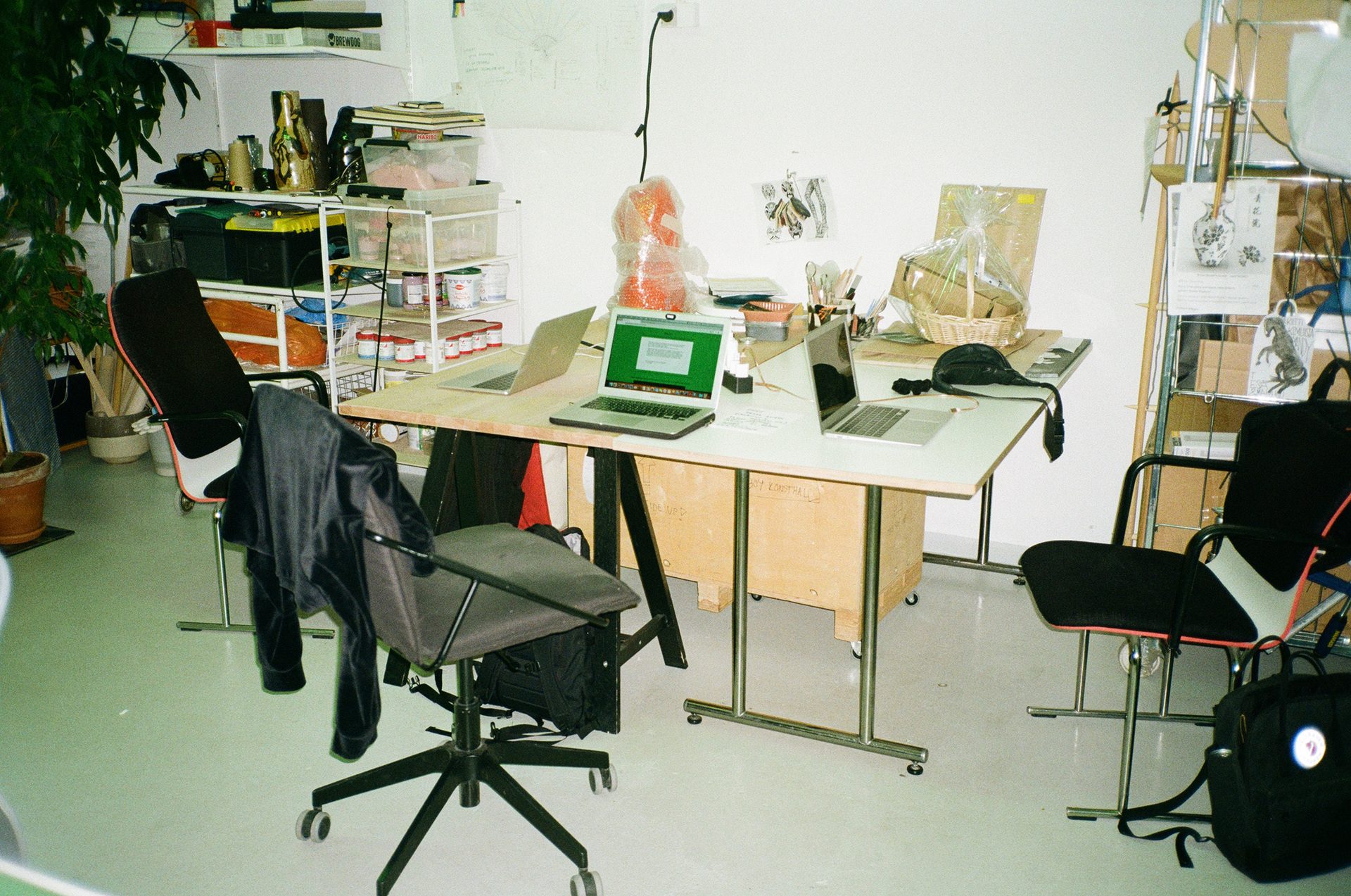 Special Day contribution, text by EDIT: physical and virtual writing session, 2021.