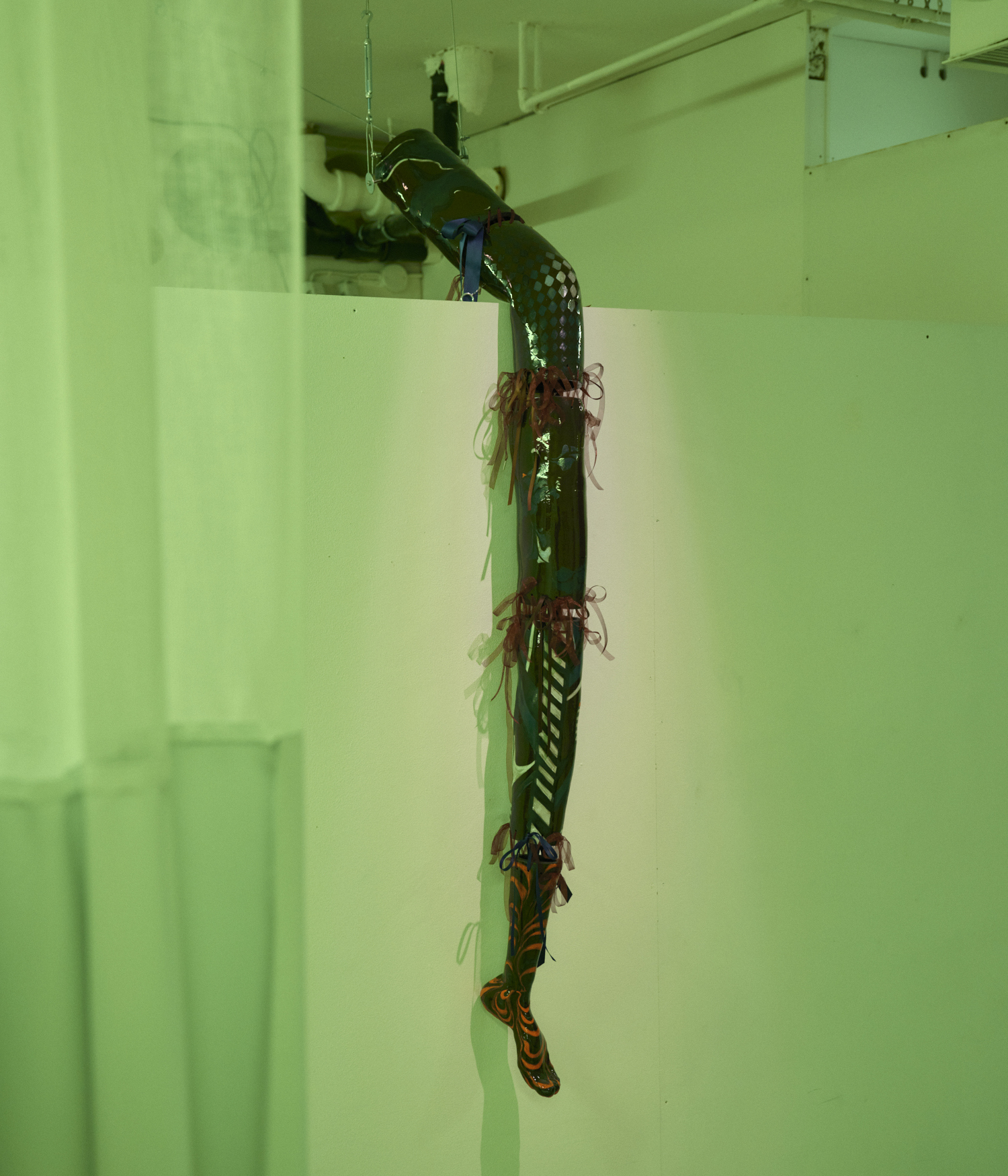 These strange Days did Not just happen by Man Yau: Ceramic, glaze, organdy ribbon, steel structure, 200 cm x 15 cm x 60 cm, 2021