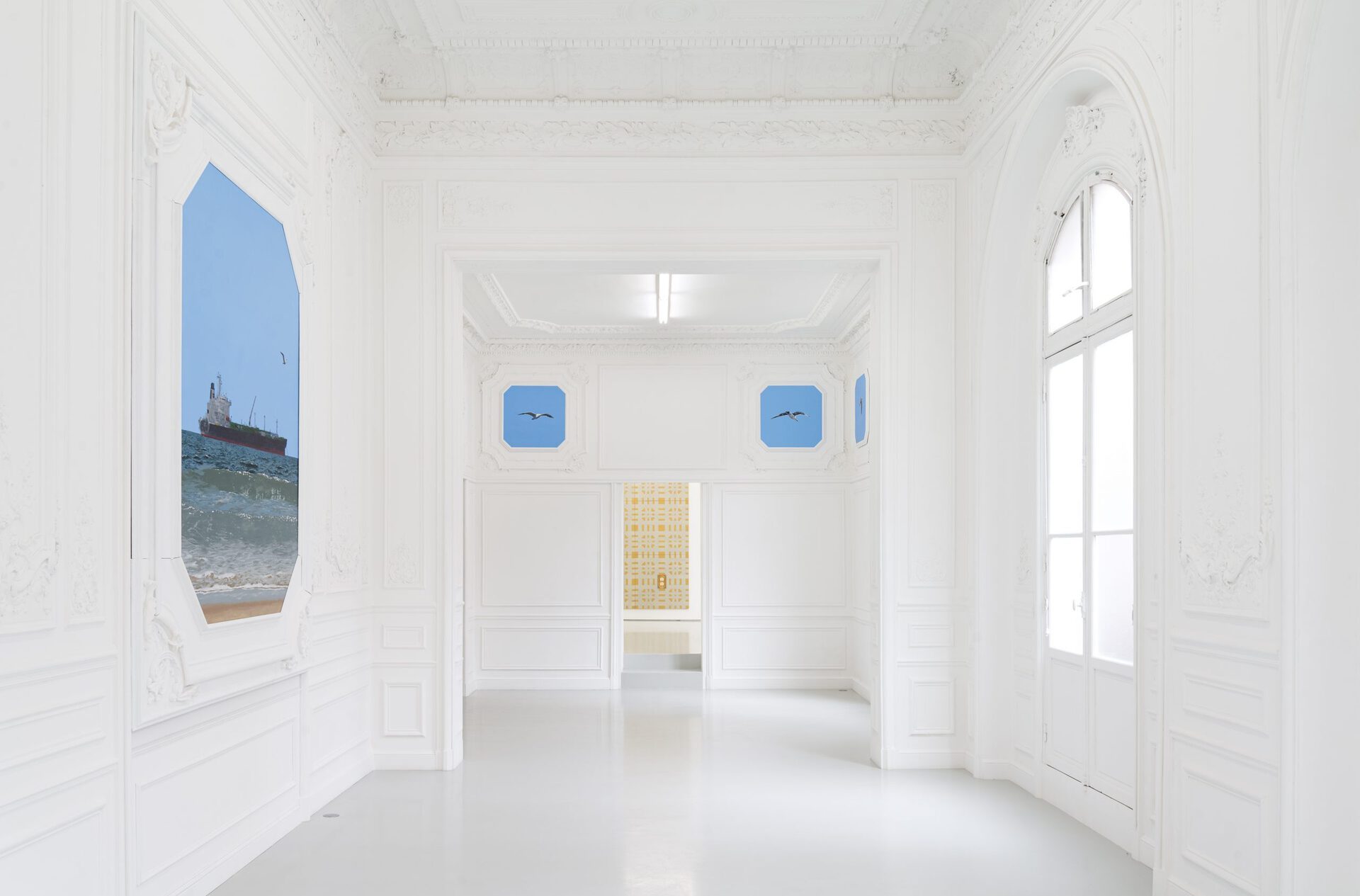 Pentti Monkkonen, El Segundo Blue, 2021, High Art, Paris, installation view. Courtesy of the artist and High Art