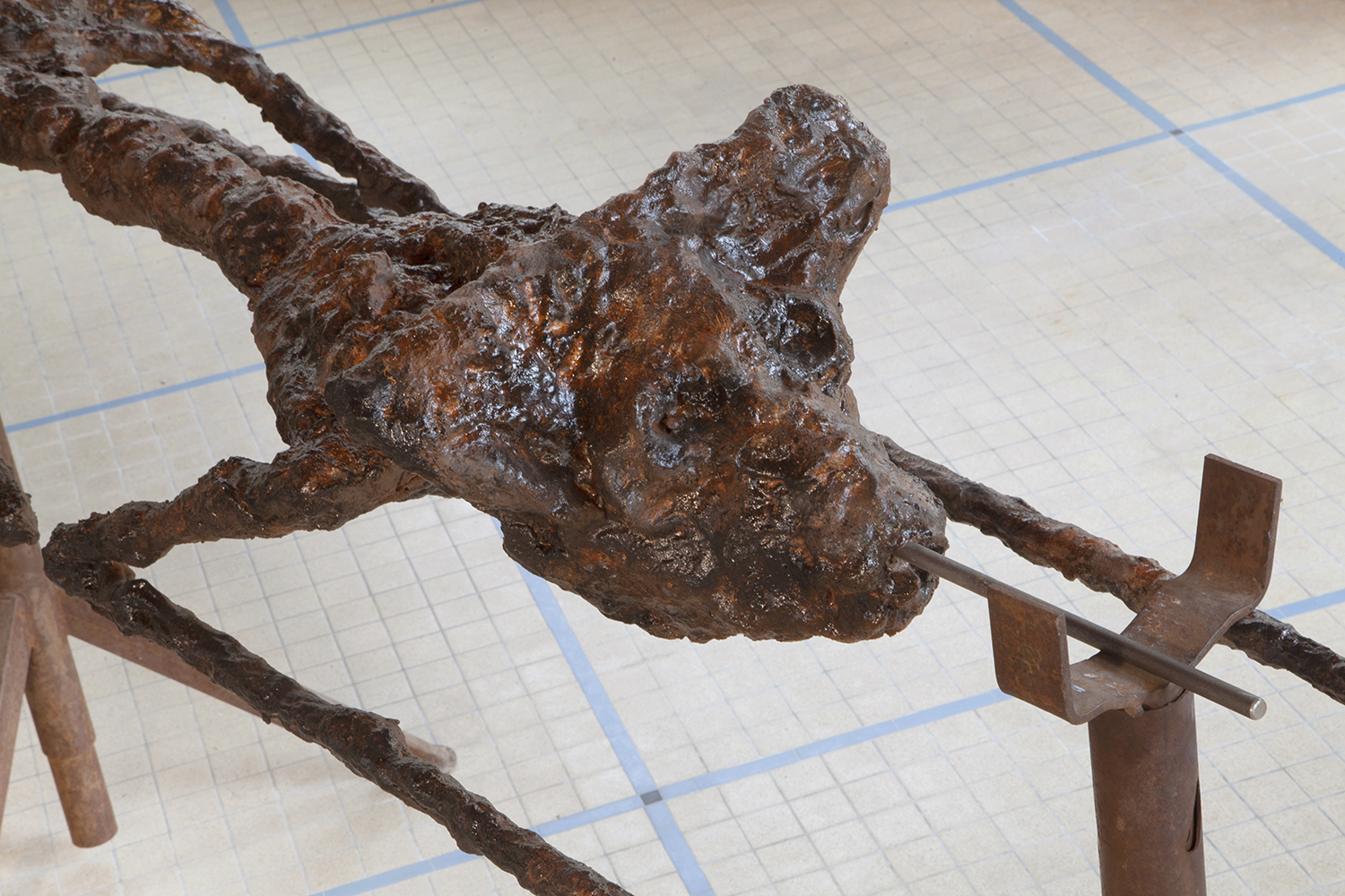 Fabian Boschung, Grilled Giacometti Gremlins (detail), 2021, Café des Glaces, Tonnerre