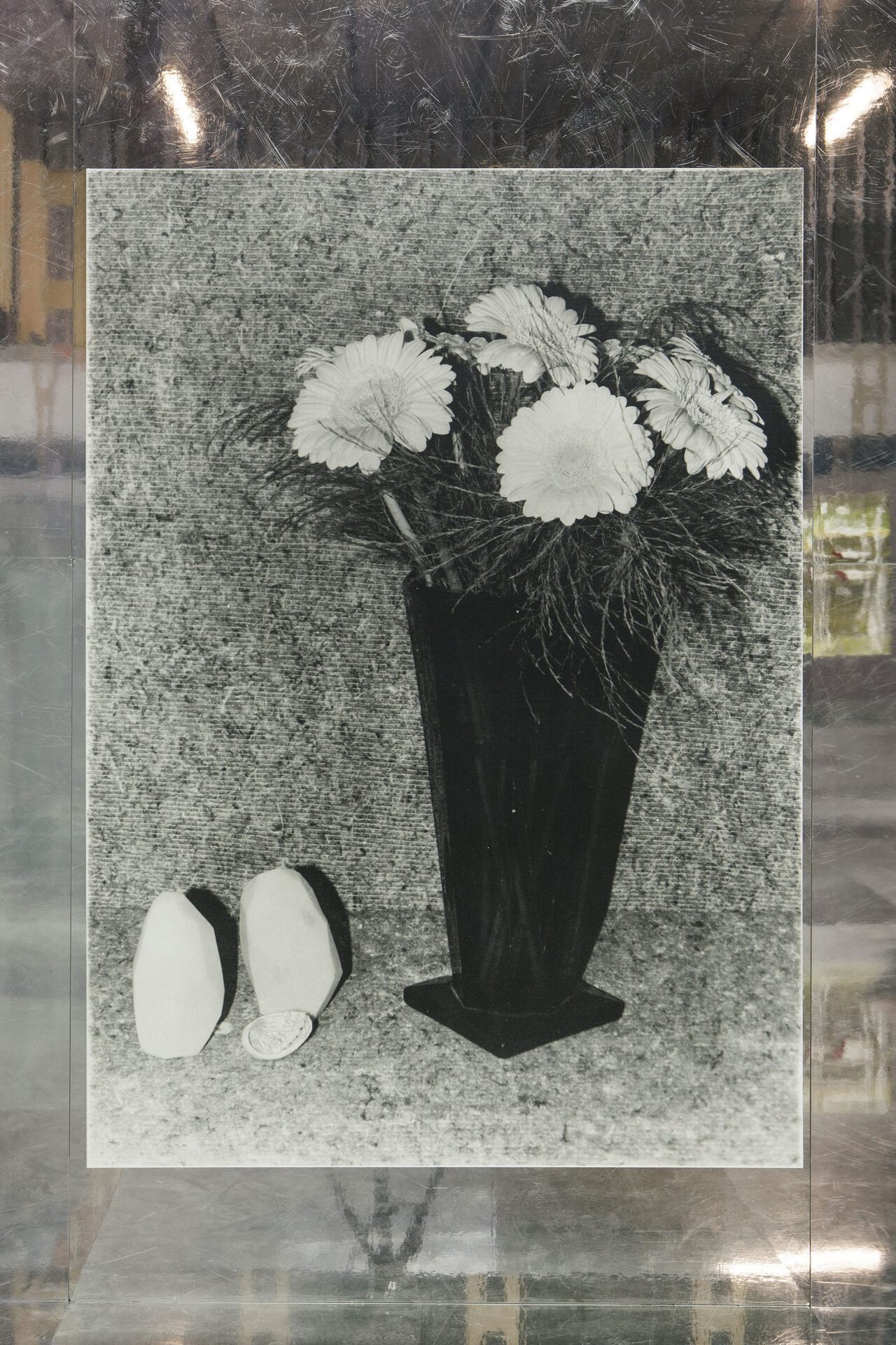 Hubert Marot, PDT et chrysanthèmes, 2021  silver gelatin print on linen     160 x 115 cm (62,9 x  5,2 in)