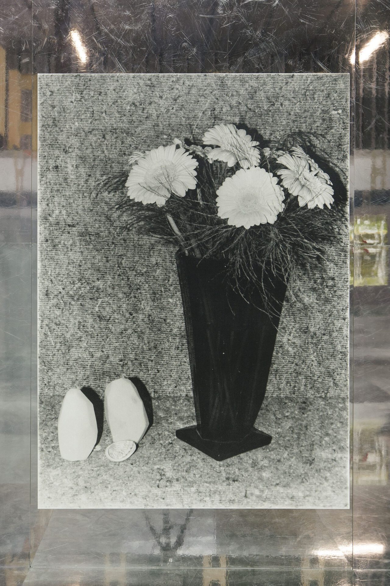 Hubert Marot, PDT et chrysanthèmes, 2021 silver gelatin print on linen 160 x 115 cm (62,9 x 5,2 in)