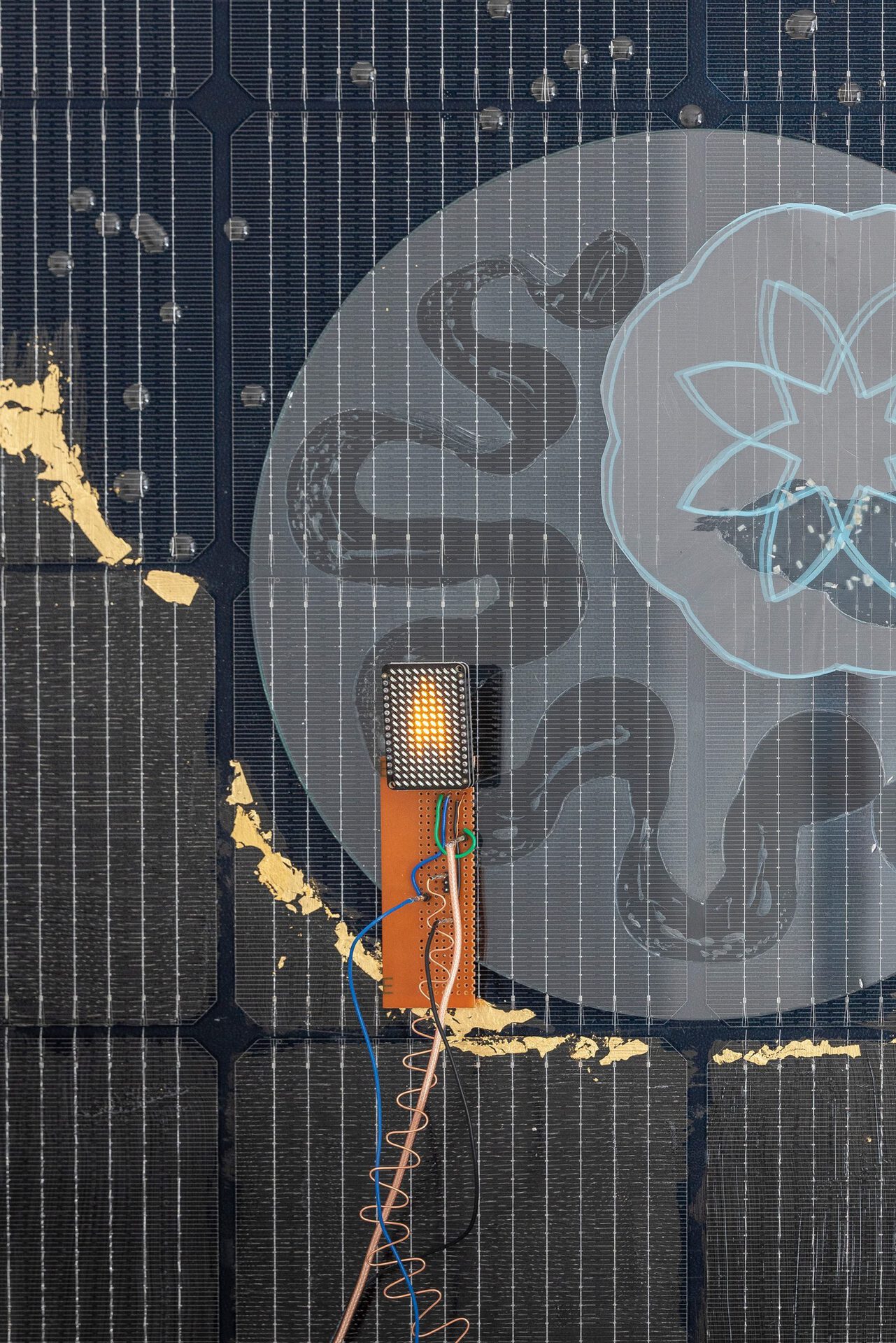 Haroon Mirza Solar Powered LED Circuit Composition 41 (Genzken & Richter), 2021, Detail View