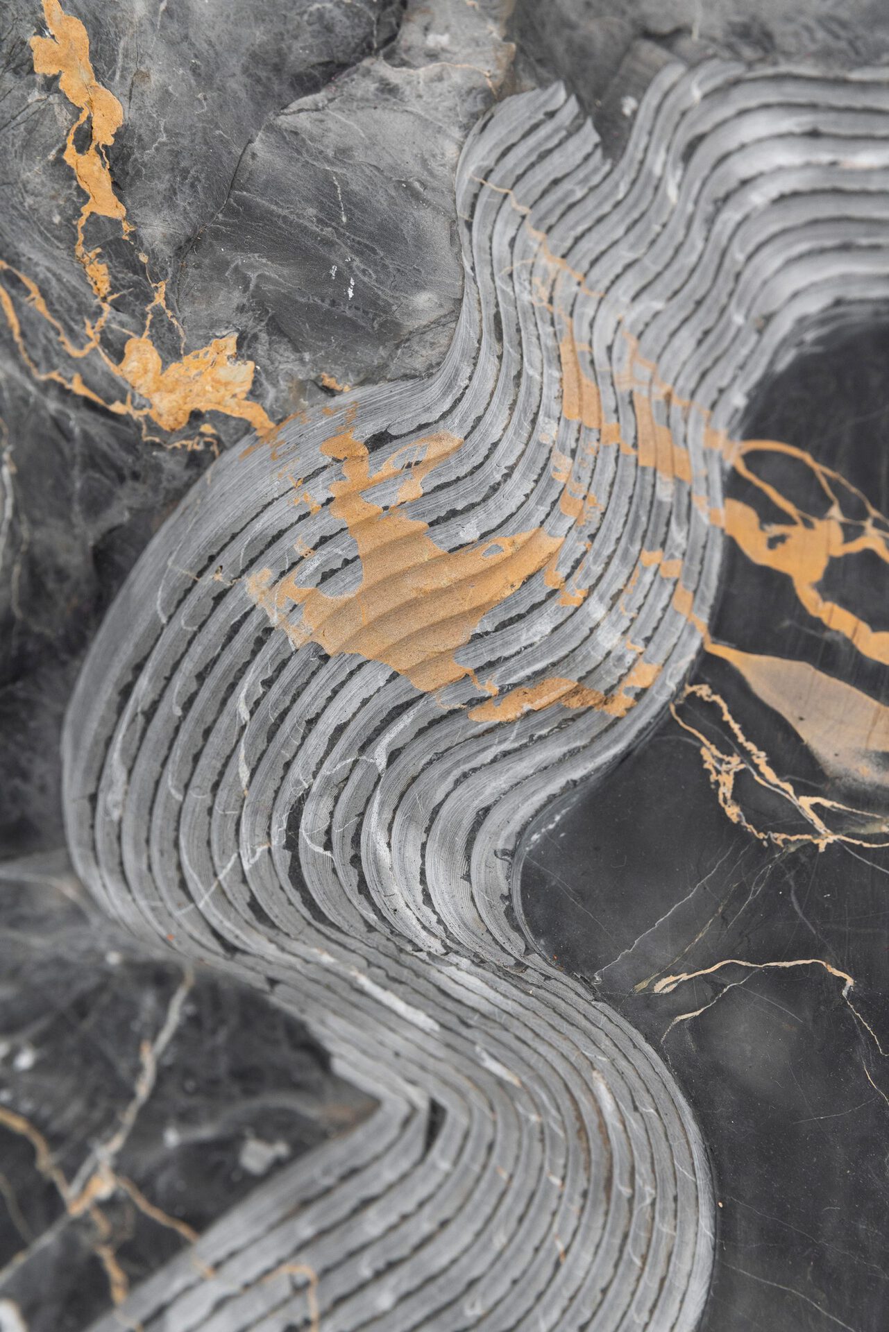 Haroon Mirza & Mattia Bosco Standing Stones (Solar Symphony 8), 2015, Detail View