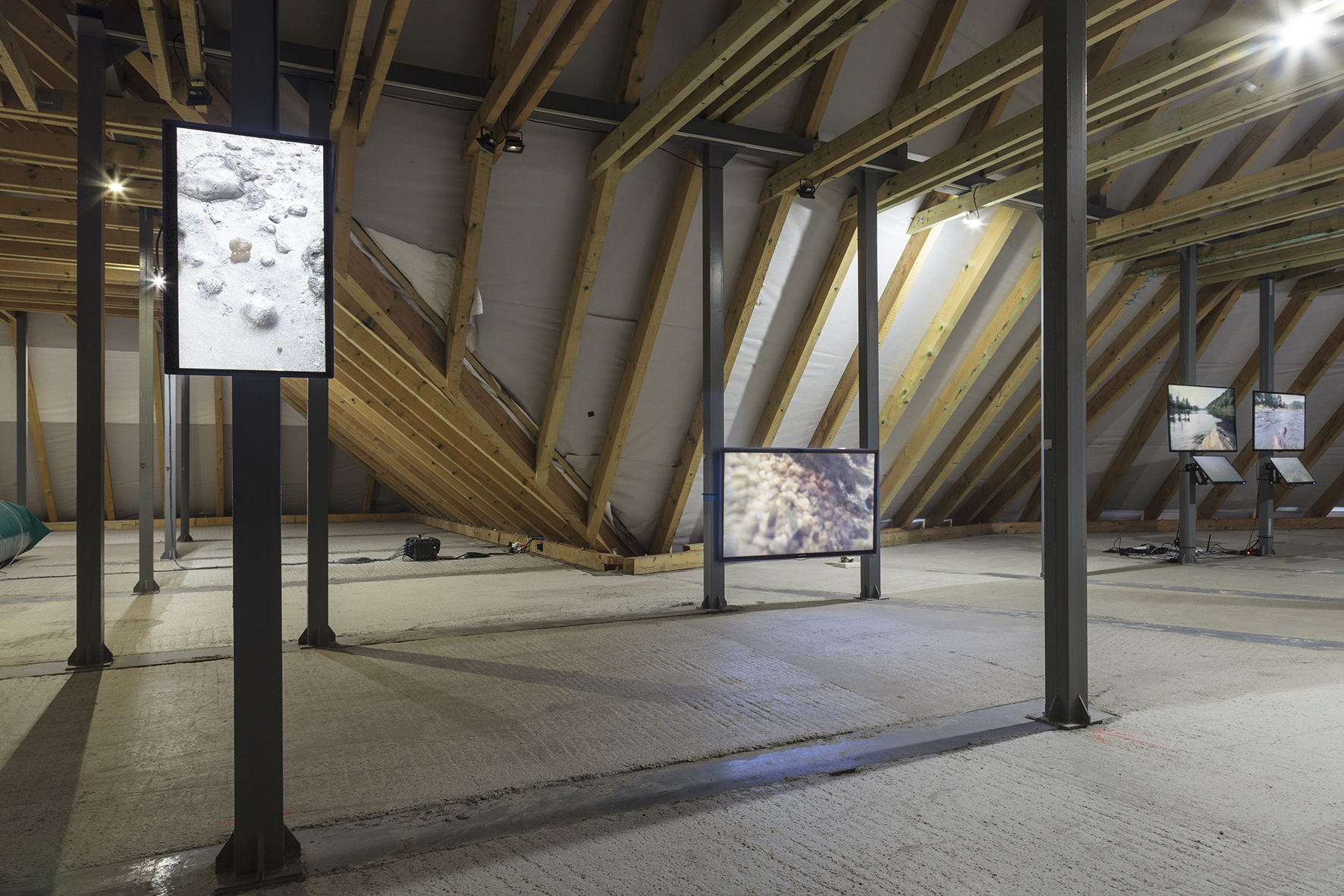 Ján Gašparovič_Bloop_exhibition view_2021