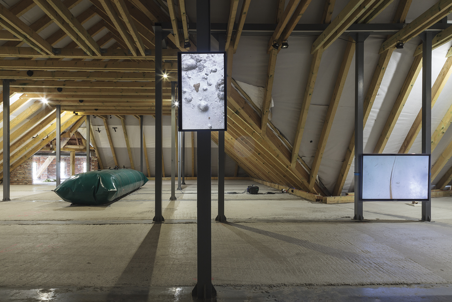 Ján Gašparovič_Bloop_exhibition view_2021