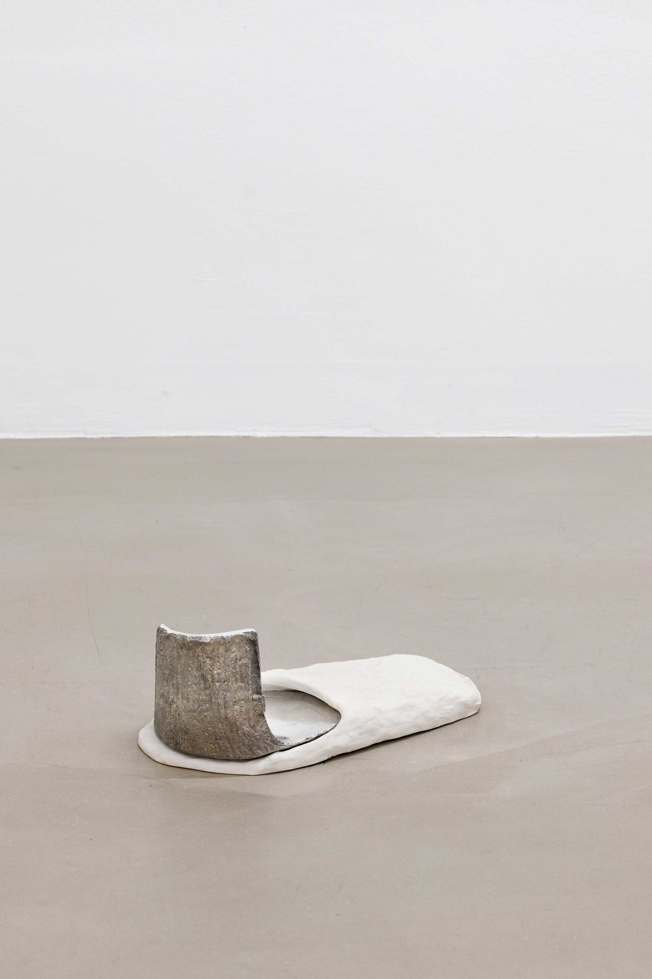 Phanos Kyriacou, standingfoot021, cast polyurethane resin, cast aluminium, 13 x 30 x 14 cm.