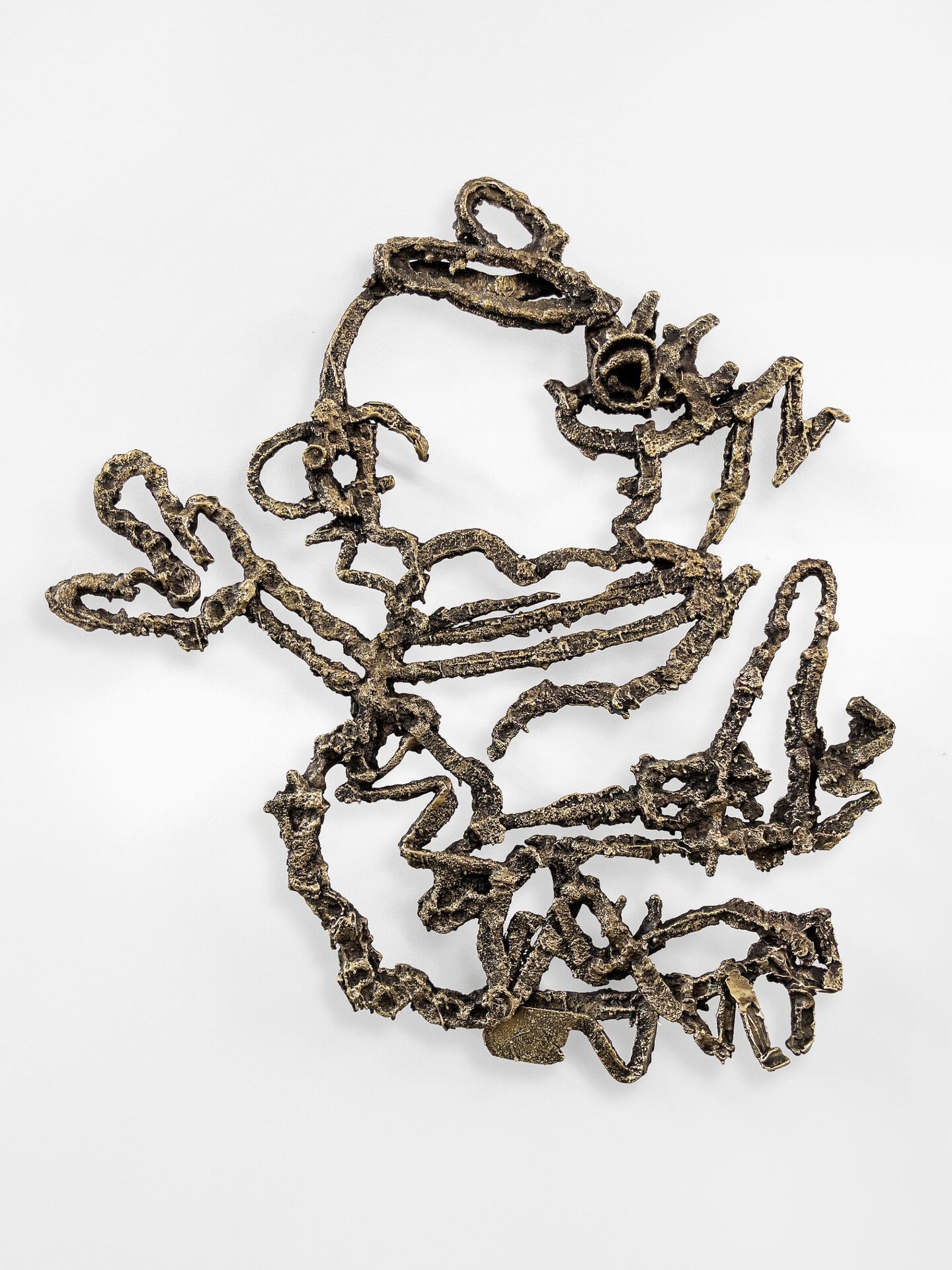 Simone Zaccagnini, A Purple Haze, 2021, Bronze, 87 x 80 x 15 cm
