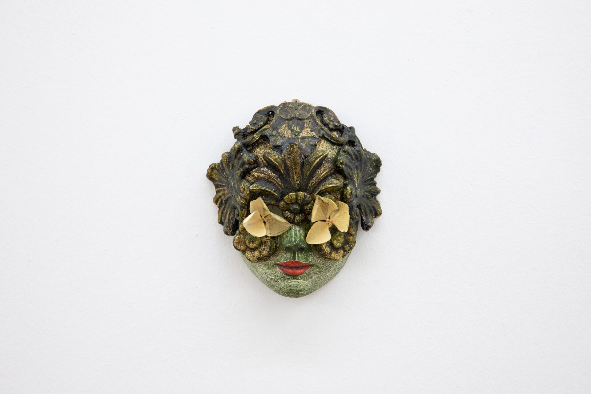 Sam Tierney, "Fidelio", 2021, Plaster, rubber, oil paint, dried hydrangea, 15cm x 12cm x 6cm