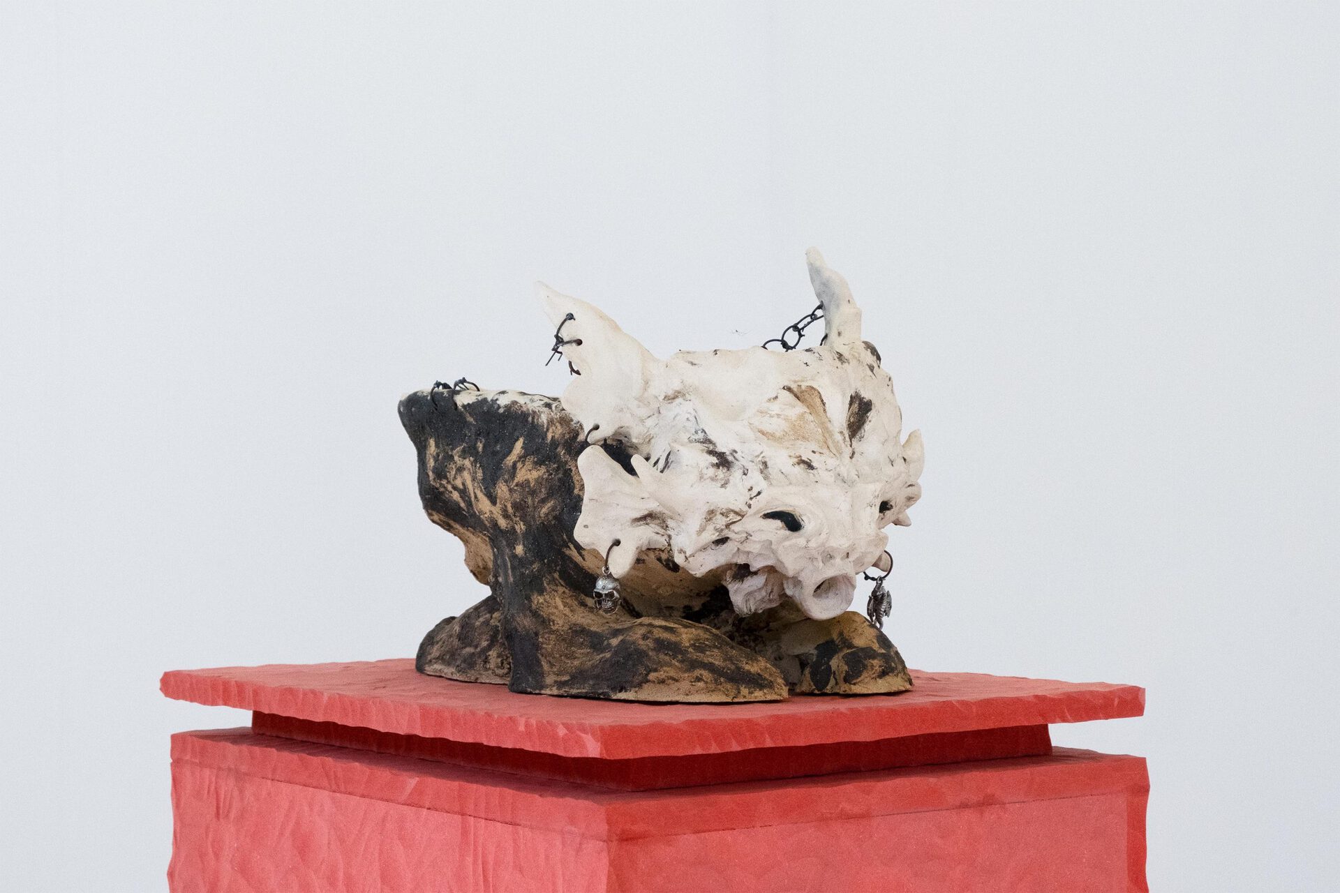 Cédric Esturillo, Billie (3) 2021variable dimensions wood, steel, ceramic, jewelry, water, ground, plants, paint.