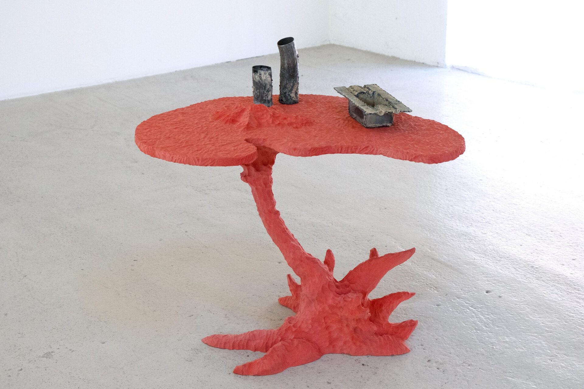 Cédric Esturillo, Bloody Table(2), 2021 variable dimensions, wood, steel.