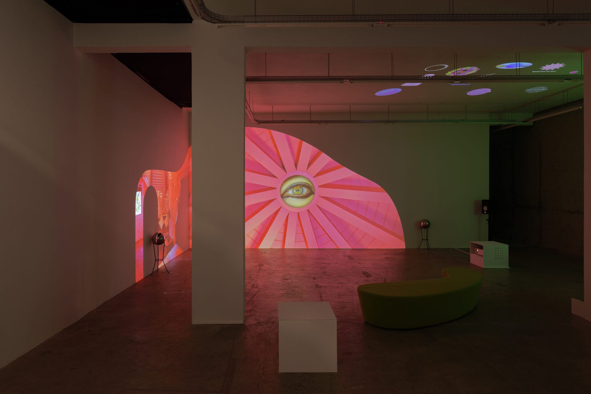 Shana Moulton, All I need is the air that I breathe, 2021, exhibition view, Crèvecœur, Paris