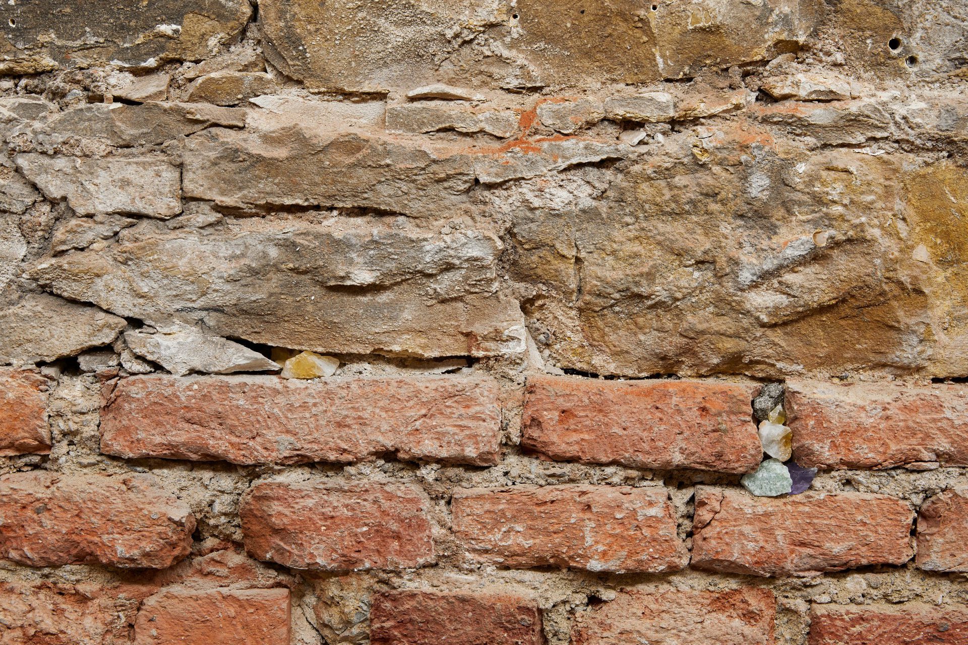 Maria Loboda, Movements that mattered, 2014–21 Crystals and semi-precious stones: amethyst, citrine, pyrite, mountain quartz, fluorite, aventurine, calcite