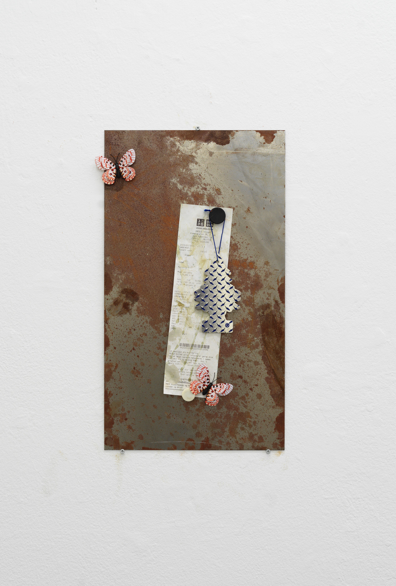 Artist: Theodor Nymark Title: Bulletin. 5 Year: 2021 Materials: Magnetic butterflies, magnets, receipt from Uniqlo & Wunderbar attached to iron plate.