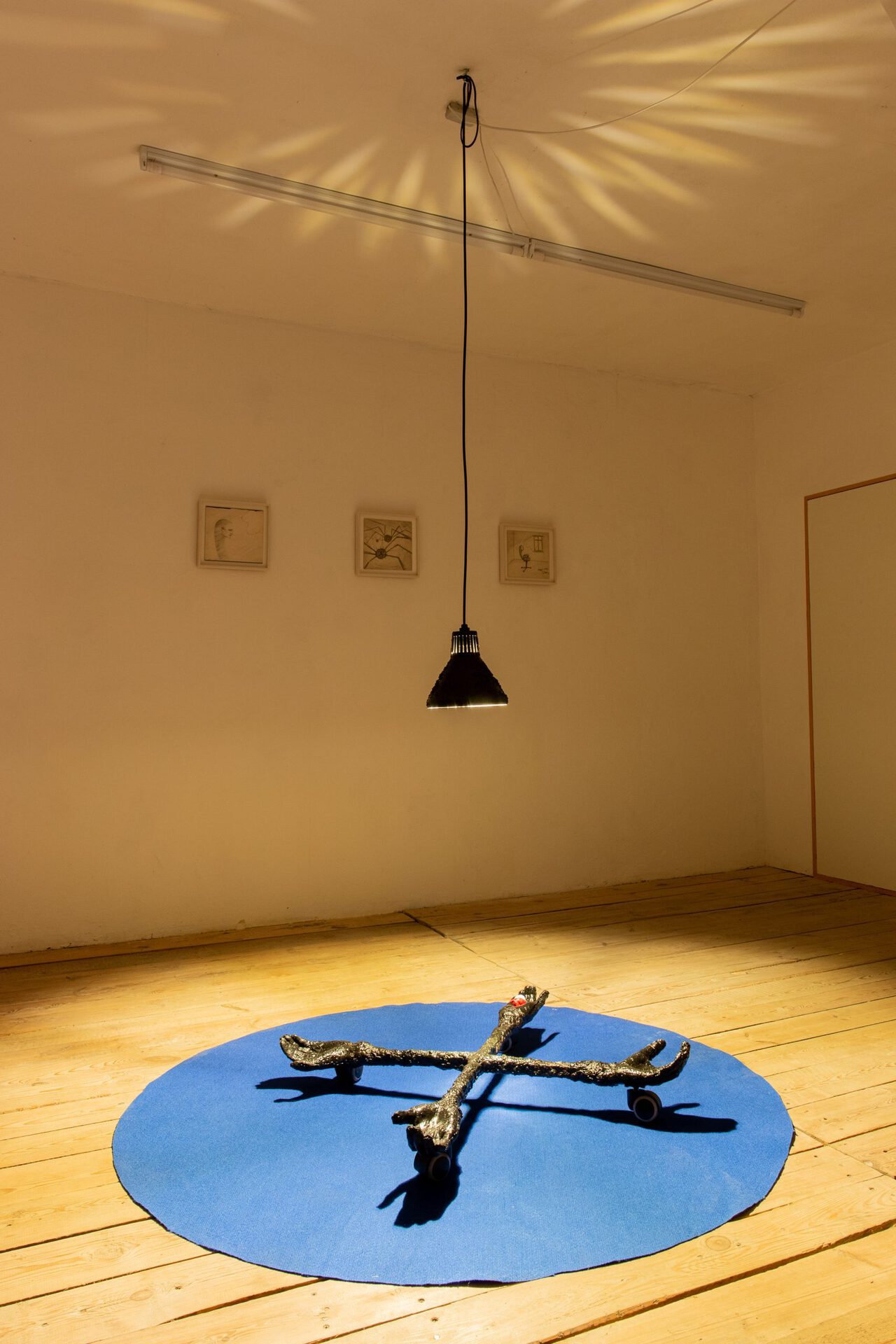 Rafał Żarski, Eye, hand, chair - exhibition view - Łęctwo gallery, 4
