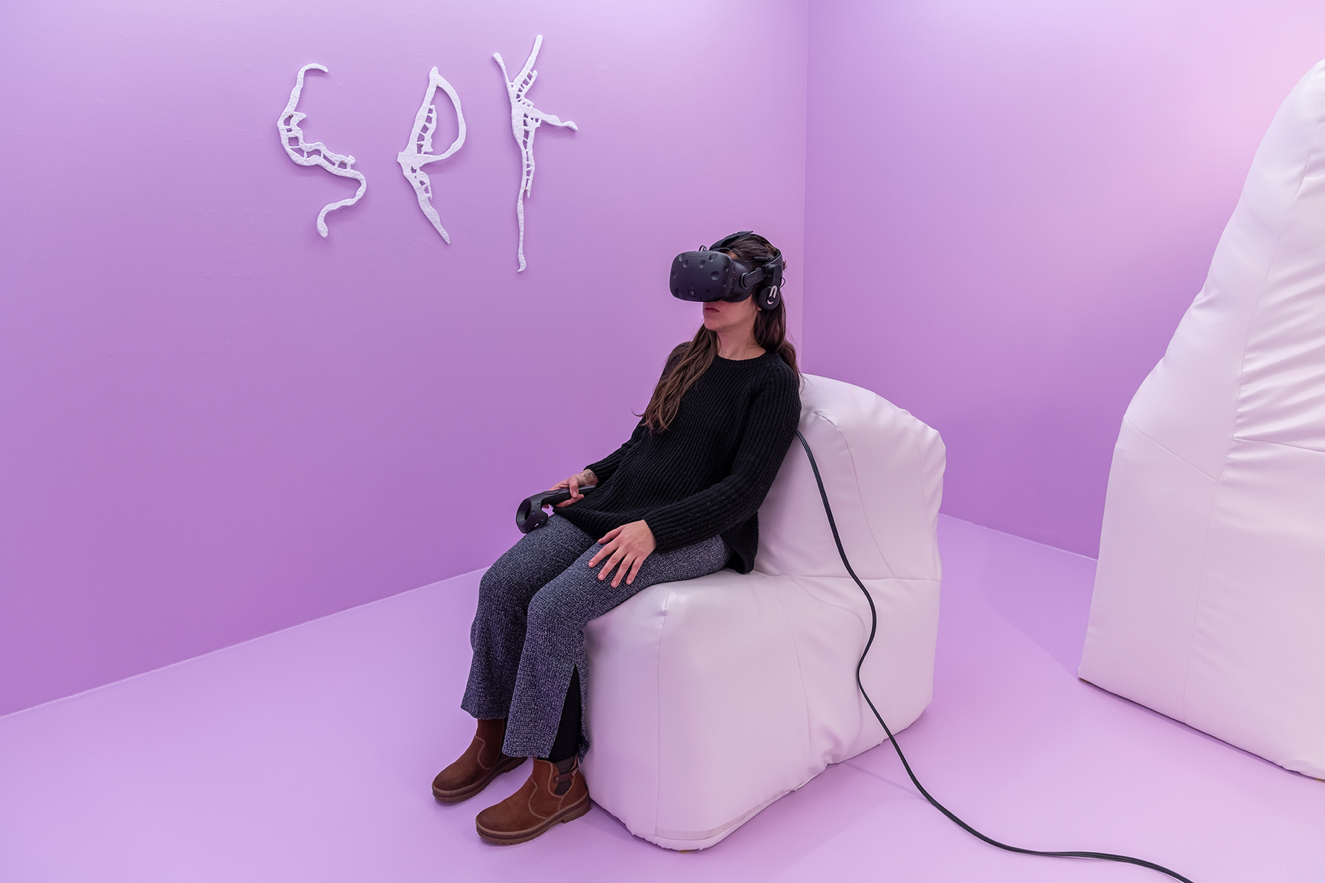 Maren Dagny Juell, Lick Pick Kick, 2021, VR installation.