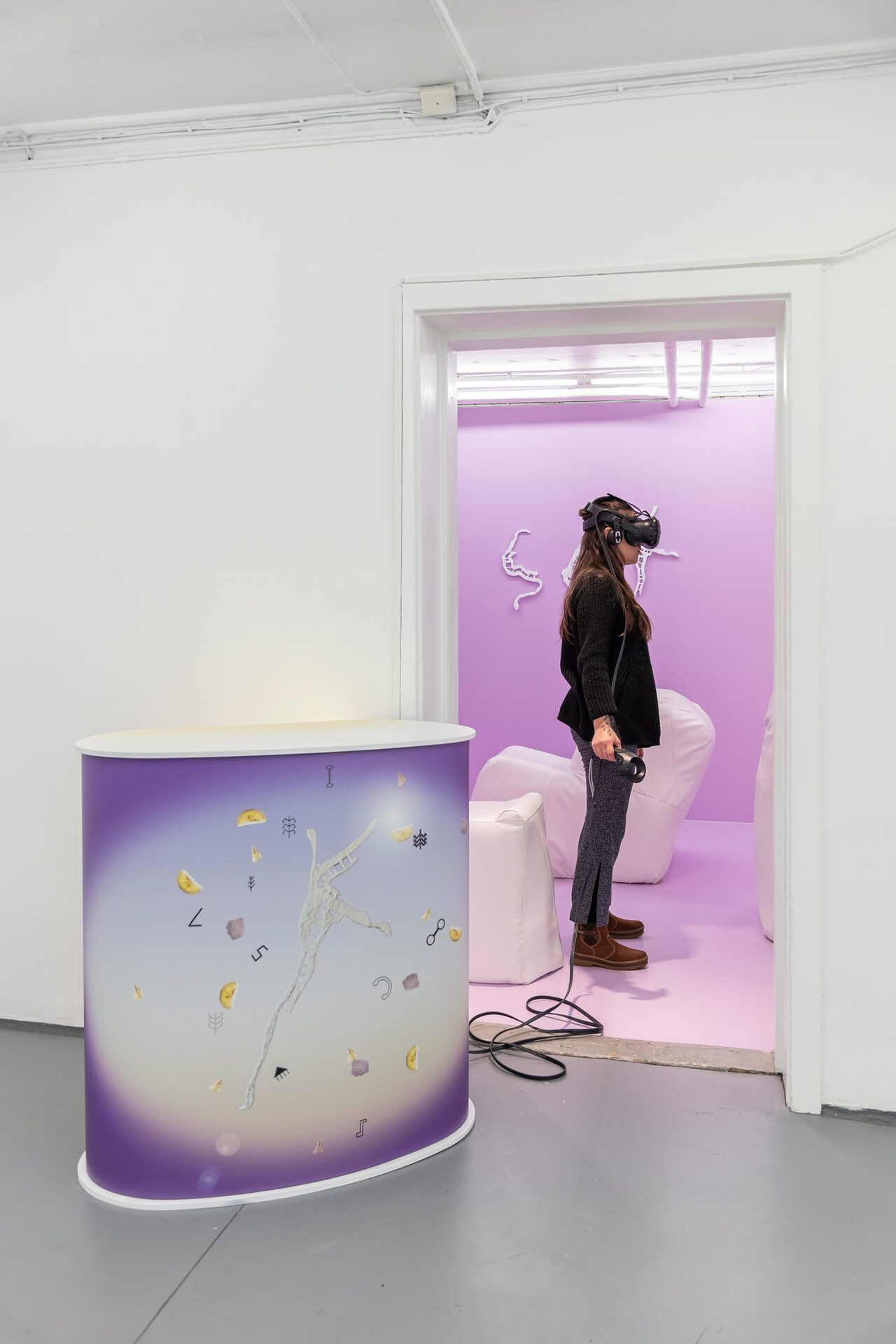 Maren Dagny Juell, Lick Pick Kick, 2021, VR installation.