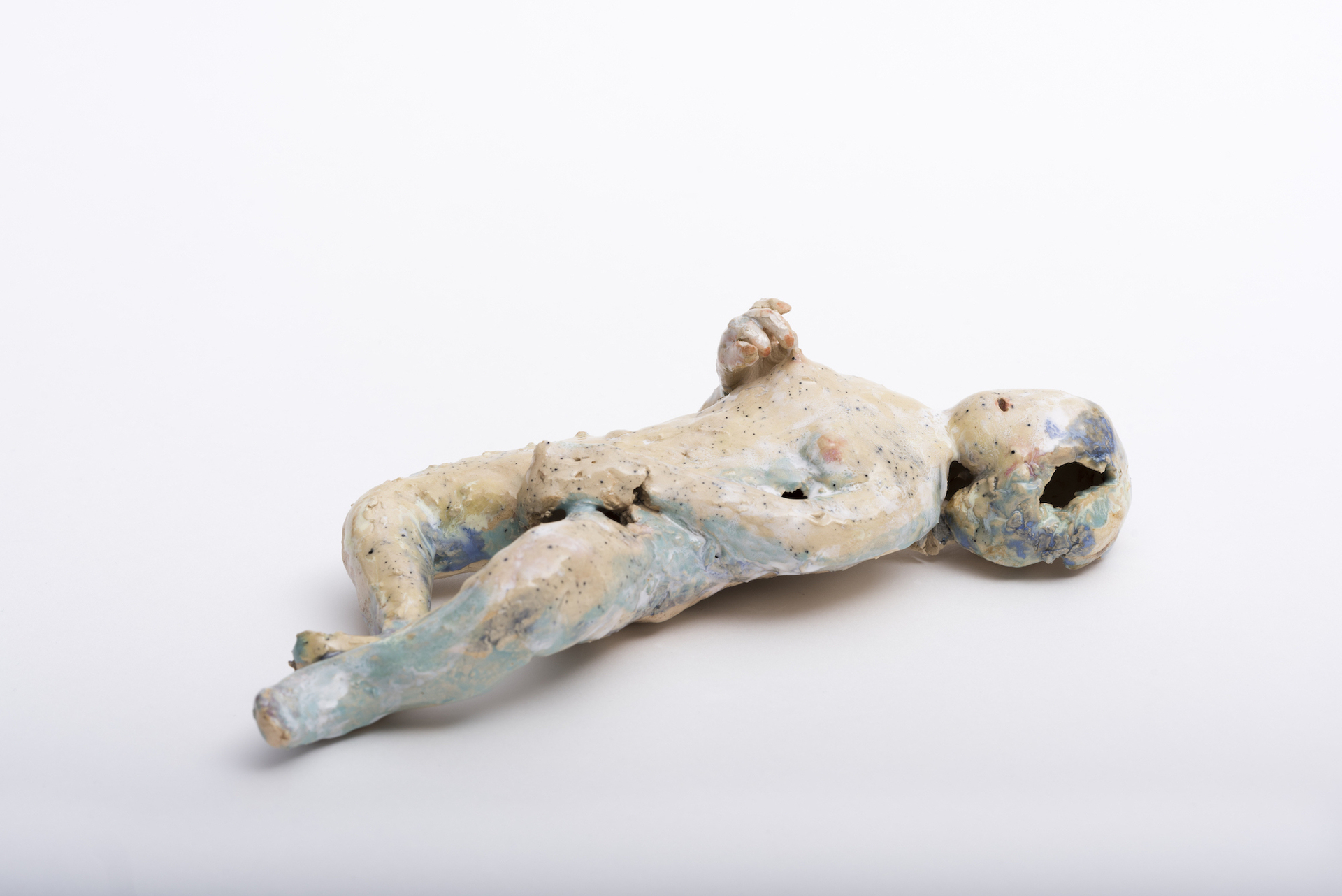 Asana Fujikawa, Woman below the sun, 2021, Ceramics, 22 x 11 x 6cm