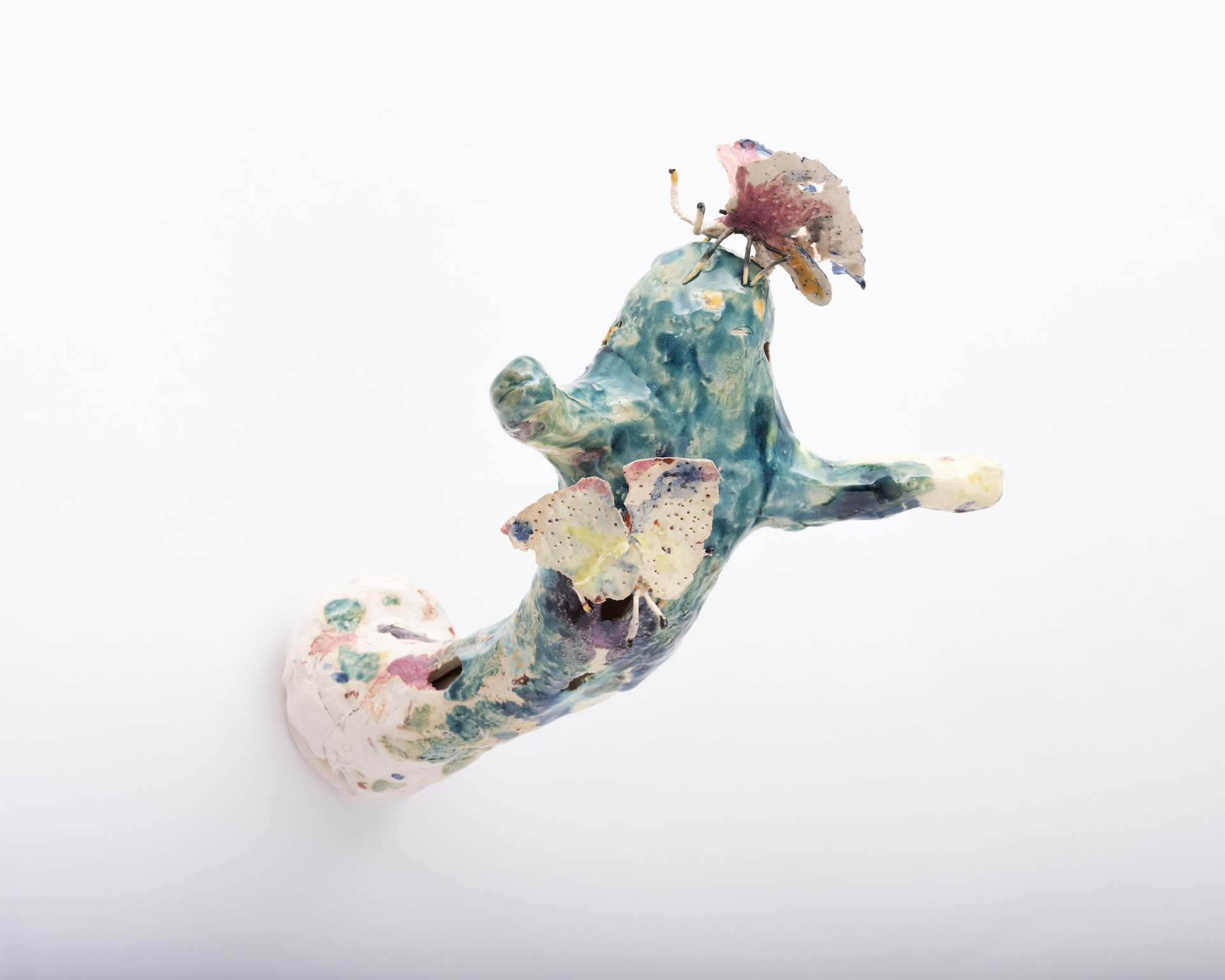 Asana Fujikawa, a foreign child with their friends, 2021, Ceramics, 23 x 21 x 28 cm