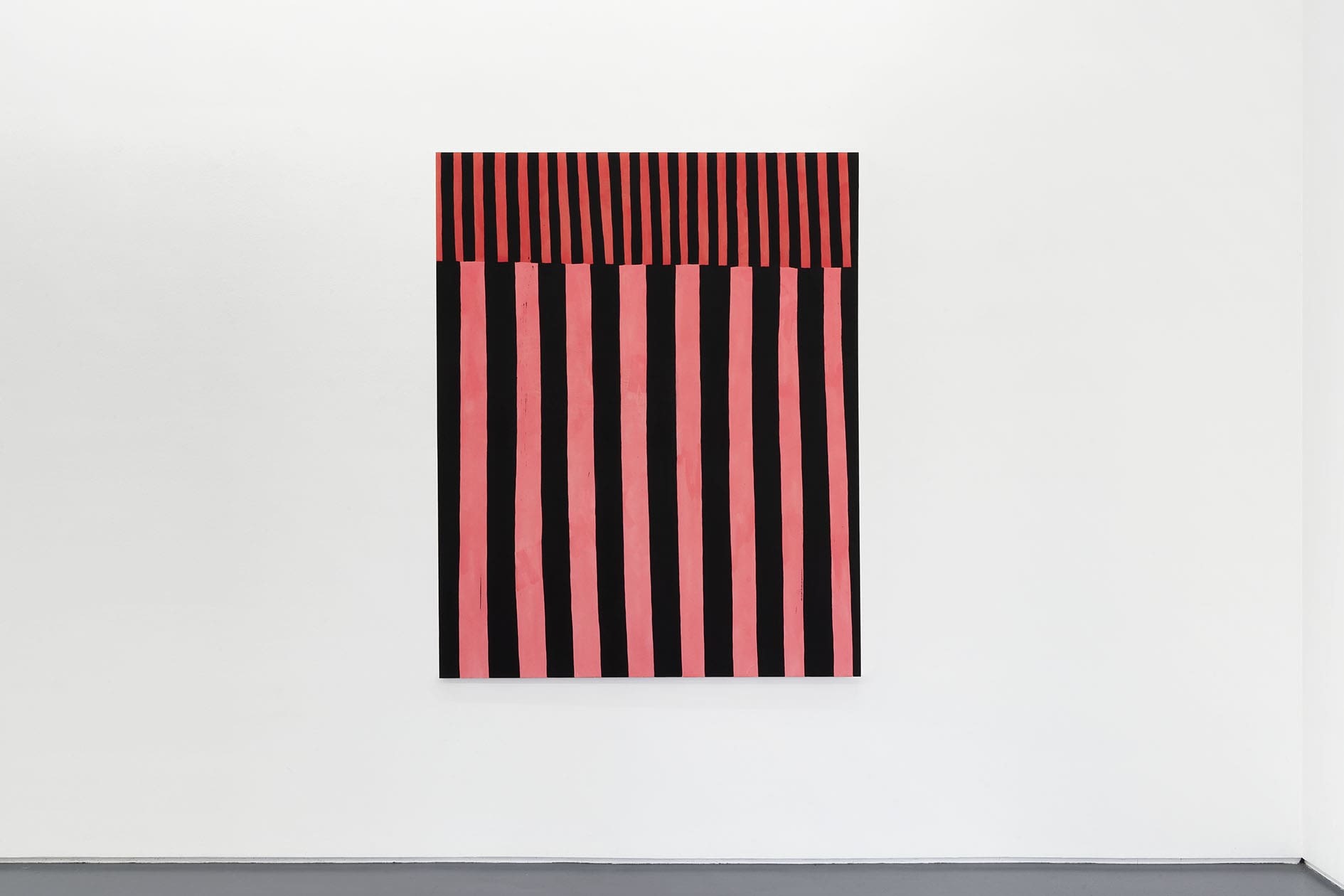 Sophia Domagala, Schwarze Streifen auf rosa, 2021, acrylic on canvas, 160 x 150 x 4 cm